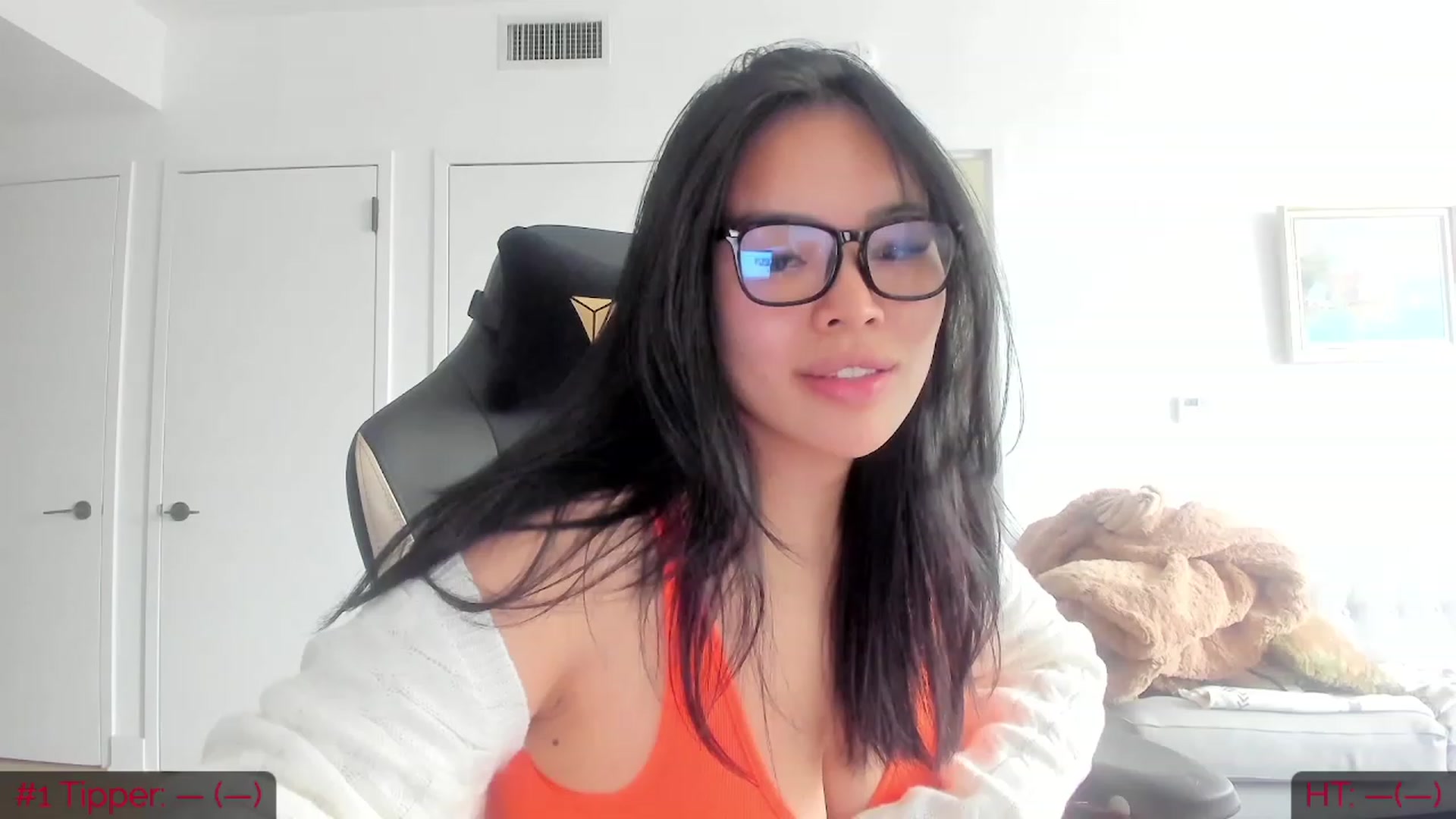Gallery image thumbnail from DumplingHyuga's myfreecams stream on, 06/22/2023, 20:04 image 6 of 20