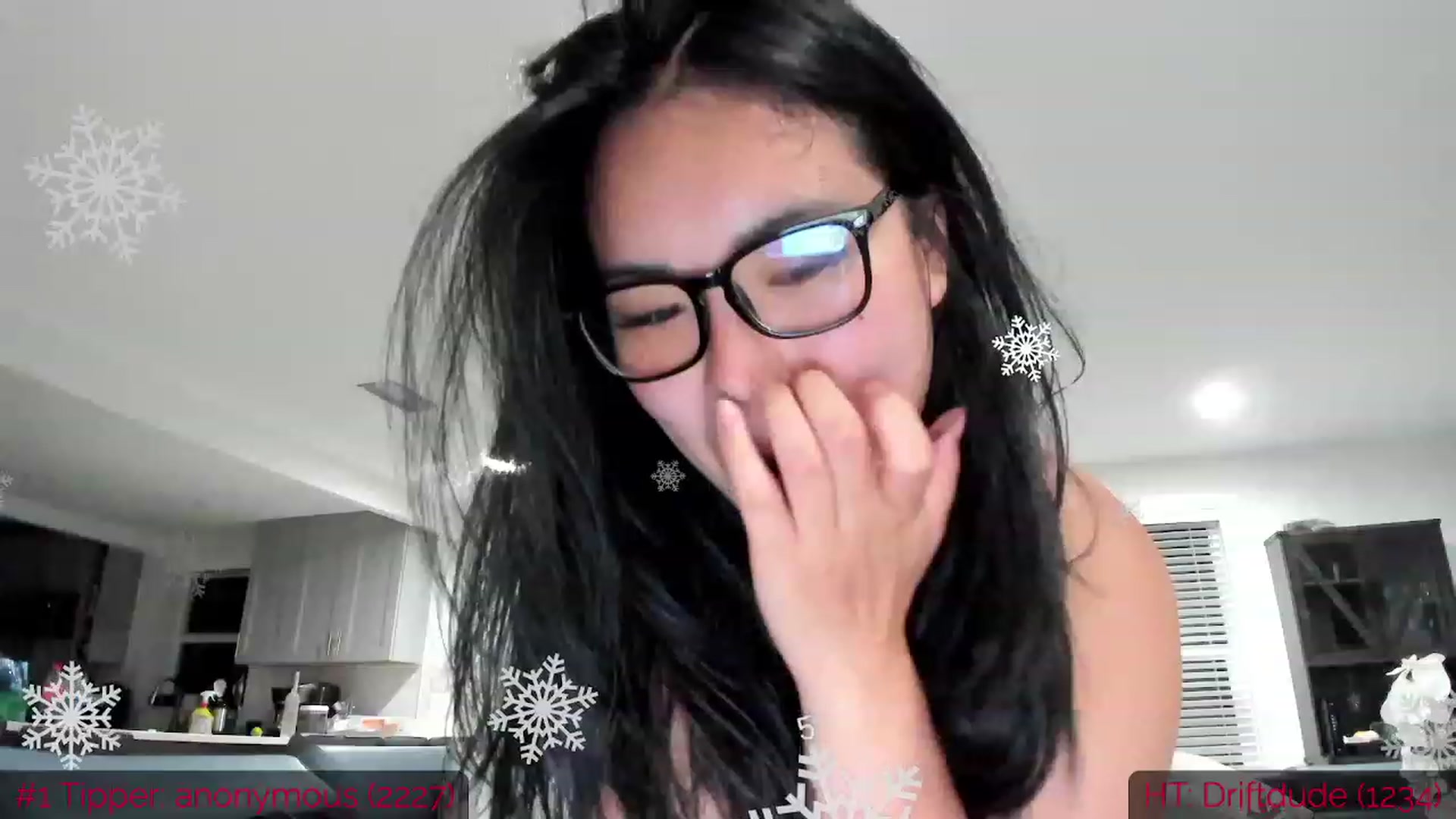 Gallery image thumbnail from DumplingHyuga's myfreecams stream on, 07/23/2023, 02:18 image 18 of 20