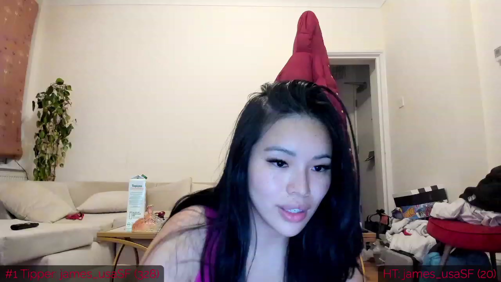 Gallery image thumbnail from DumplingHyuga's myfreecams stream on, 08/01/2023, 01:14 image 8 of 20