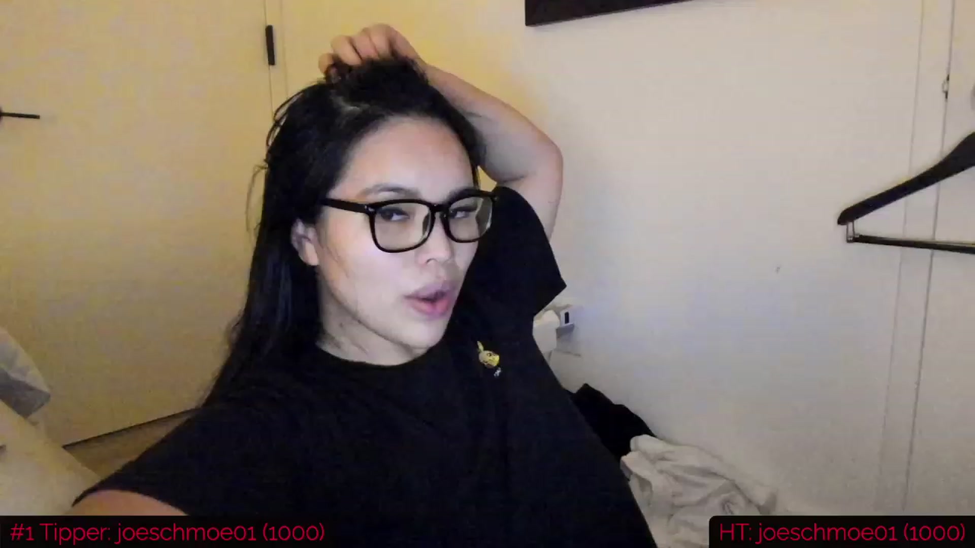 Gallery image thumbnail from DumplingHyuga's myfreecams stream on, 10/16/2023, 01:38 image 4 of 20