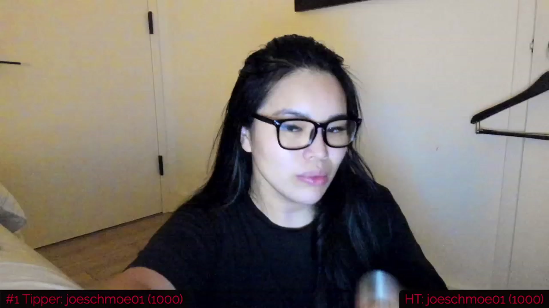 Gallery image thumbnail from DumplingHyuga's myfreecams stream on, 10/16/2023, 01:38 image 13 of 20