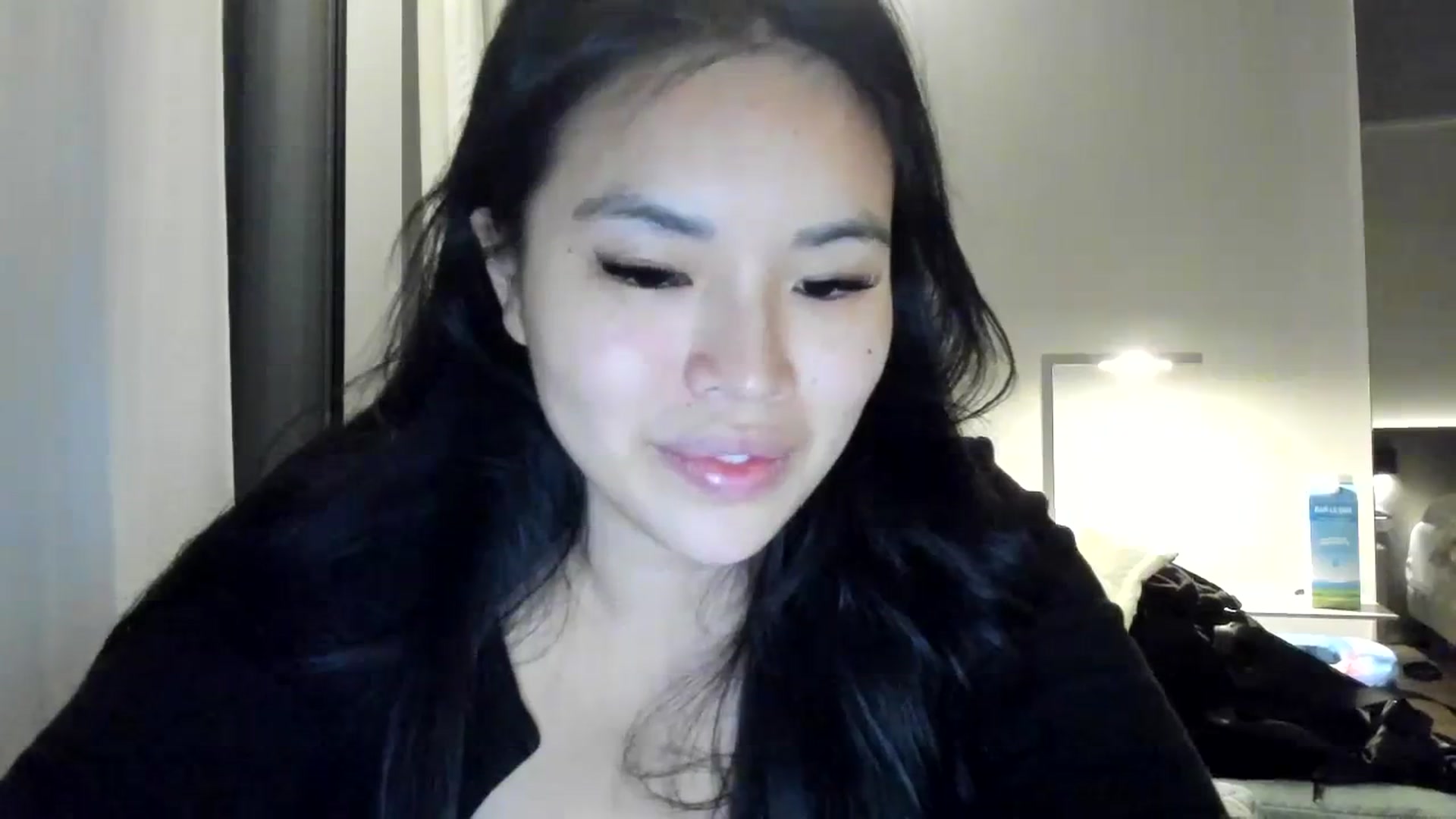 Gallery image thumbnail from DumplingHyuga's myfreecams stream on, 11/10/2023, 05:30 image 17 of 20