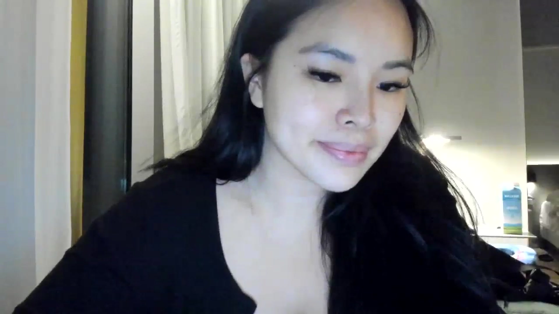Gallery image thumbnail from DumplingHyuga's myfreecams stream on, 11/10/2023, 05:30 image 18 of 20