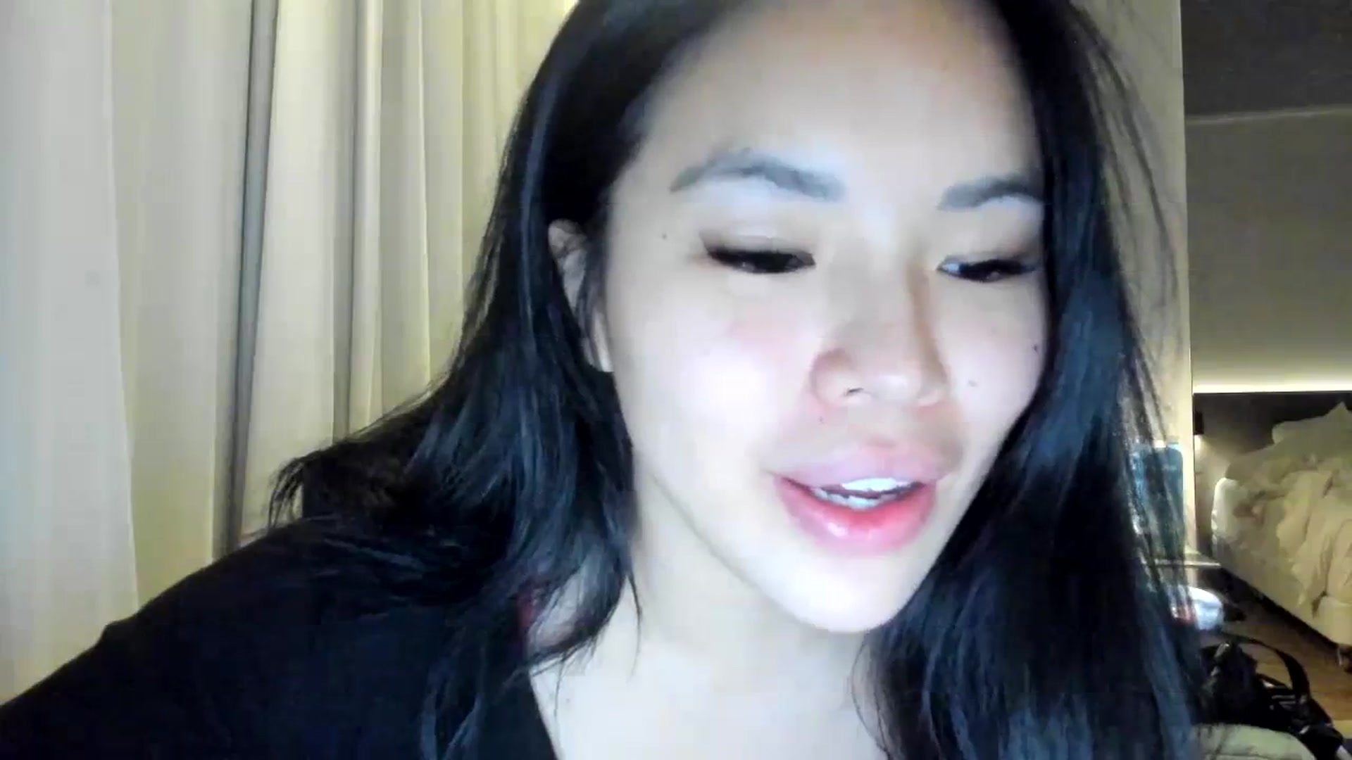 Gallery image thumbnail from DumplingHyuga's myfreecams stream on, 11/10/2023, 05:30 image 4 of 20