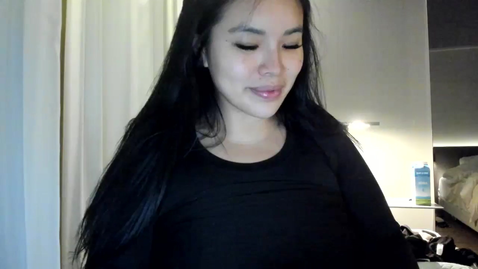 Gallery image thumbnail from DumplingHyuga's myfreecams stream on, 11/10/2023, 06:45 image 16 of 20