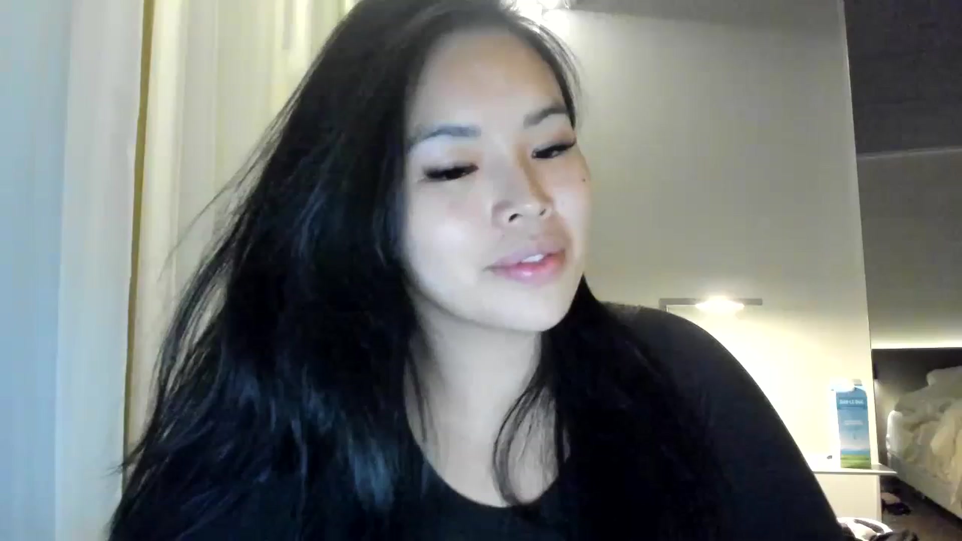 Gallery image thumbnail from DumplingHyuga's myfreecams stream on, 11/10/2023, 06:45 image 18 of 20