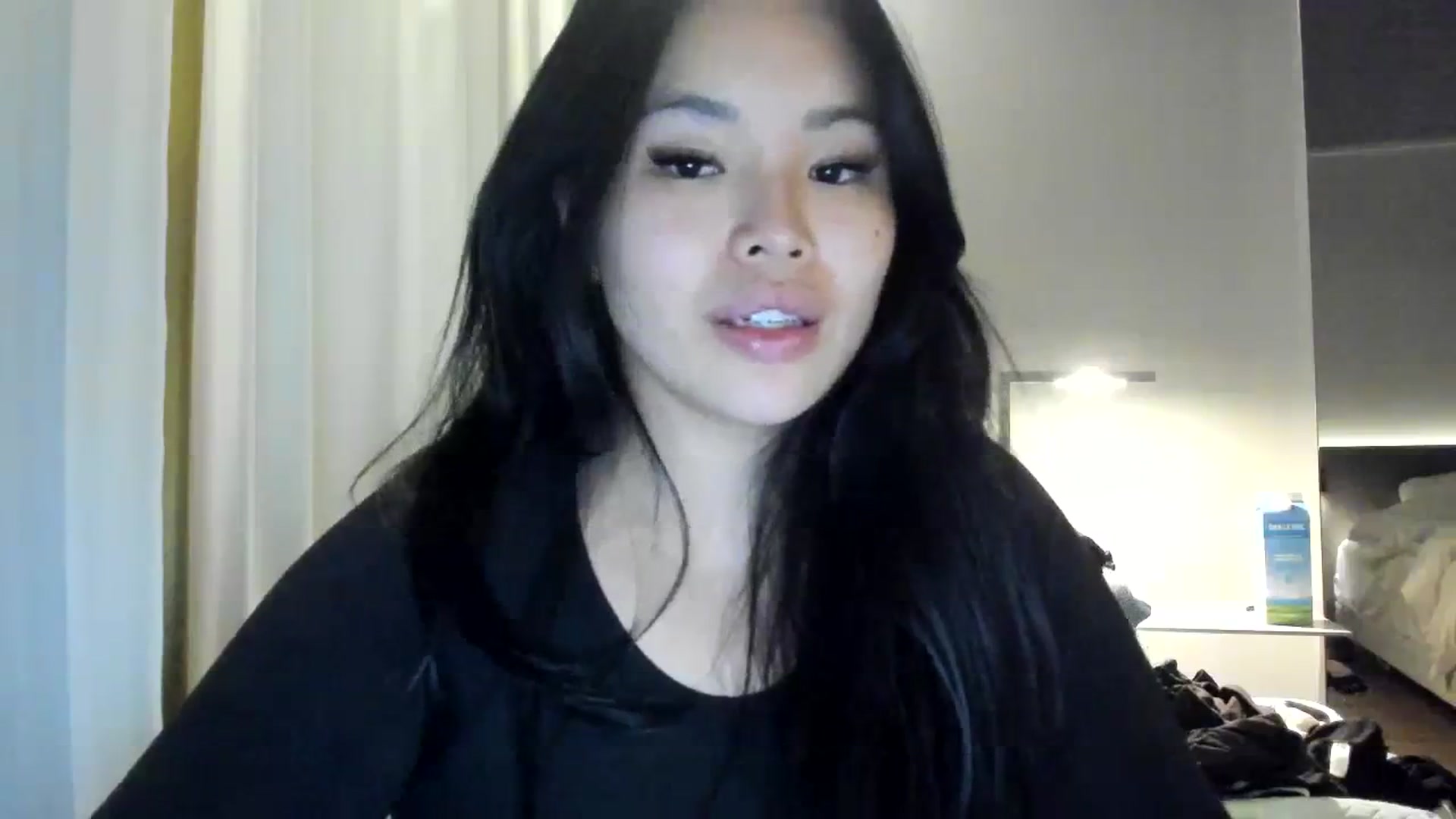 Gallery image thumbnail from DumplingHyuga's myfreecams stream on, 11/10/2023, 06:45 image 14 of 20