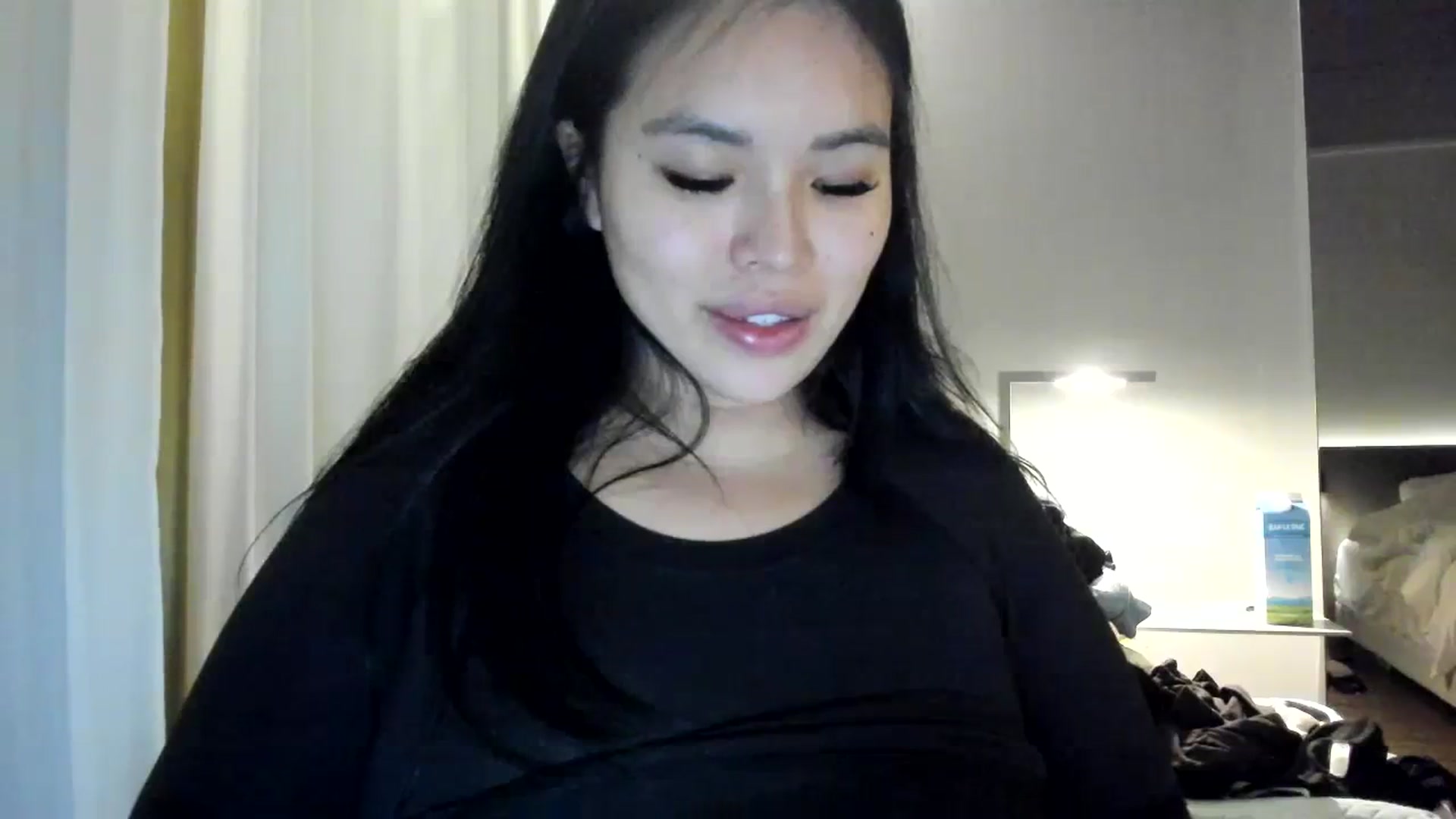 Gallery image thumbnail from DumplingHyuga's myfreecams stream on, 11/10/2023, 06:45 image 11 of 20