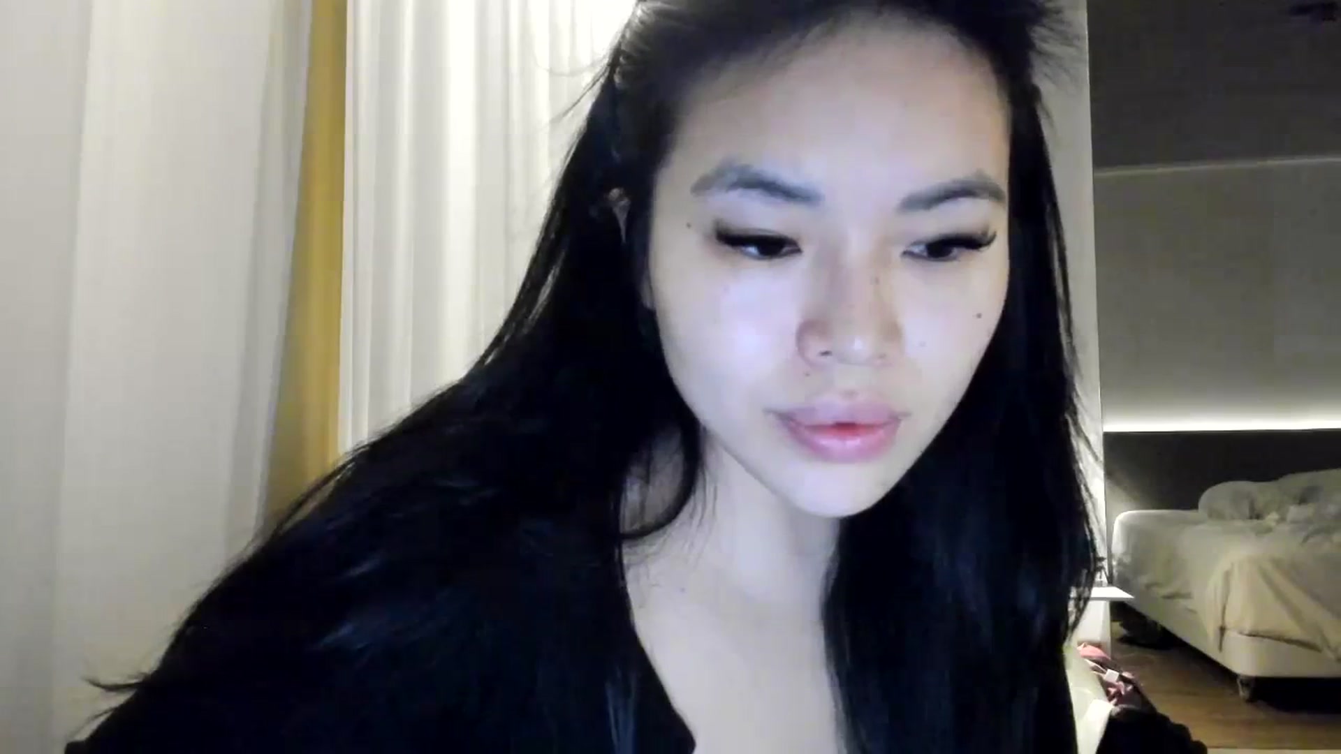 Gallery image thumbnail from DumplingHyuga's myfreecams stream on, 11/13/2023, 02:32 image 11 of 20