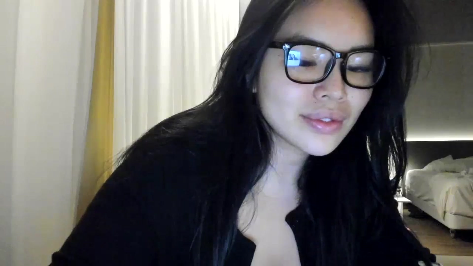 Gallery image thumbnail from DumplingHyuga's myfreecams stream on, 11/13/2023, 04:55 image 6 of 20