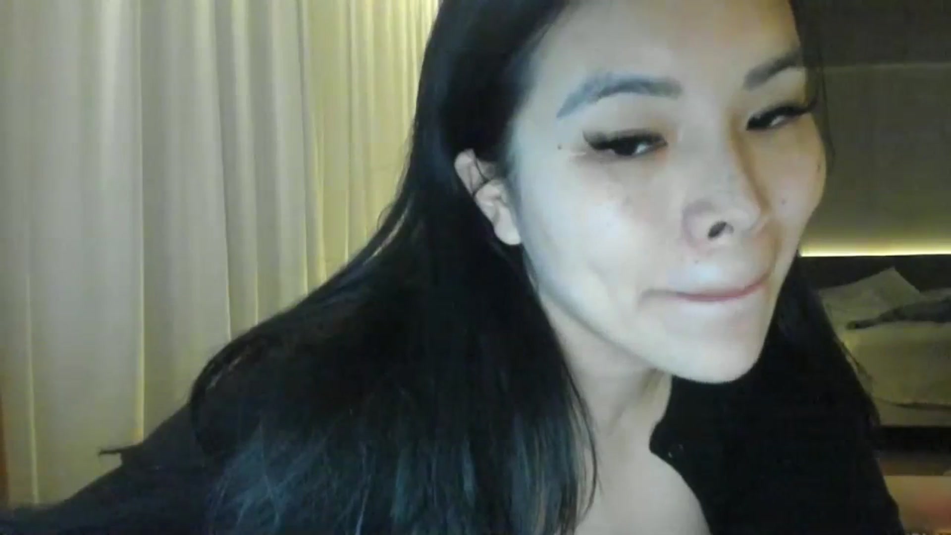 Gallery image thumbnail from DumplingHyuga's myfreecams stream on, 11/14/2023, 07:27 image 14 of 20