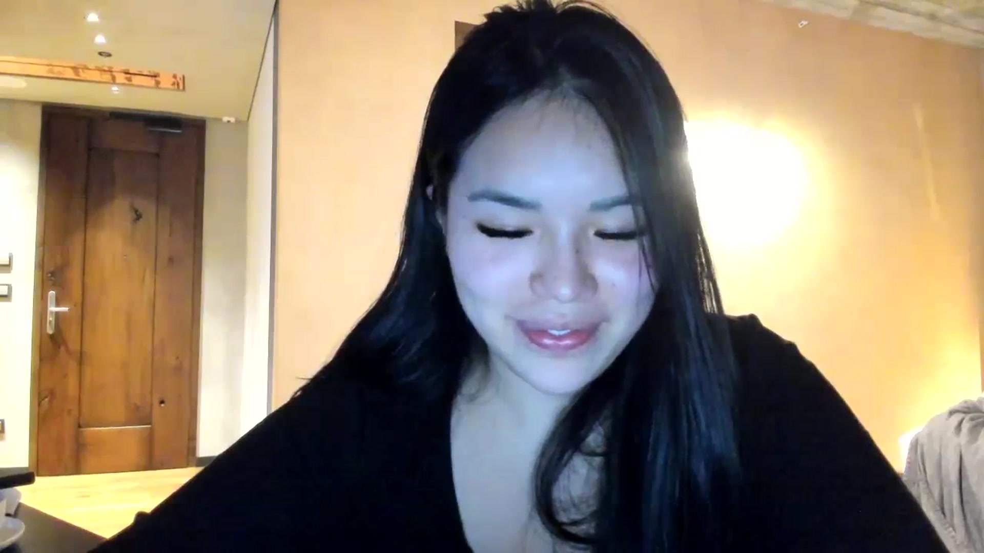Gallery image thumbnail from DumplingHyuga's myfreecams stream on, 11/29/2023, 04:10 image 9 of 20