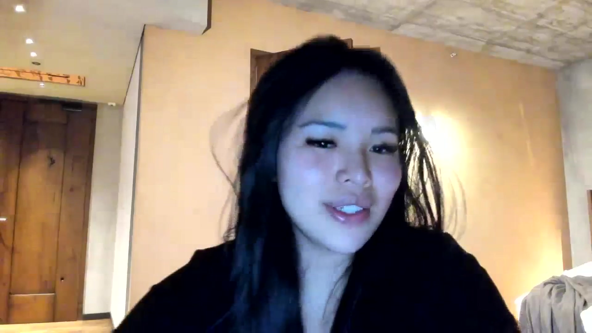 Gallery image thumbnail from DumplingHyuga's myfreecams stream on, 11/29/2023, 04:10 image 17 of 20