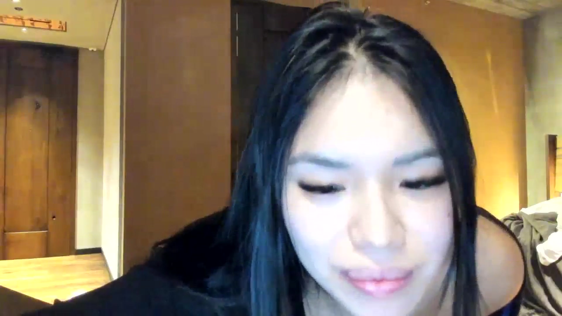 Gallery image thumbnail from DumplingHyuga's myfreecams stream on, 11/29/2023, 04:10 image 5 of 20