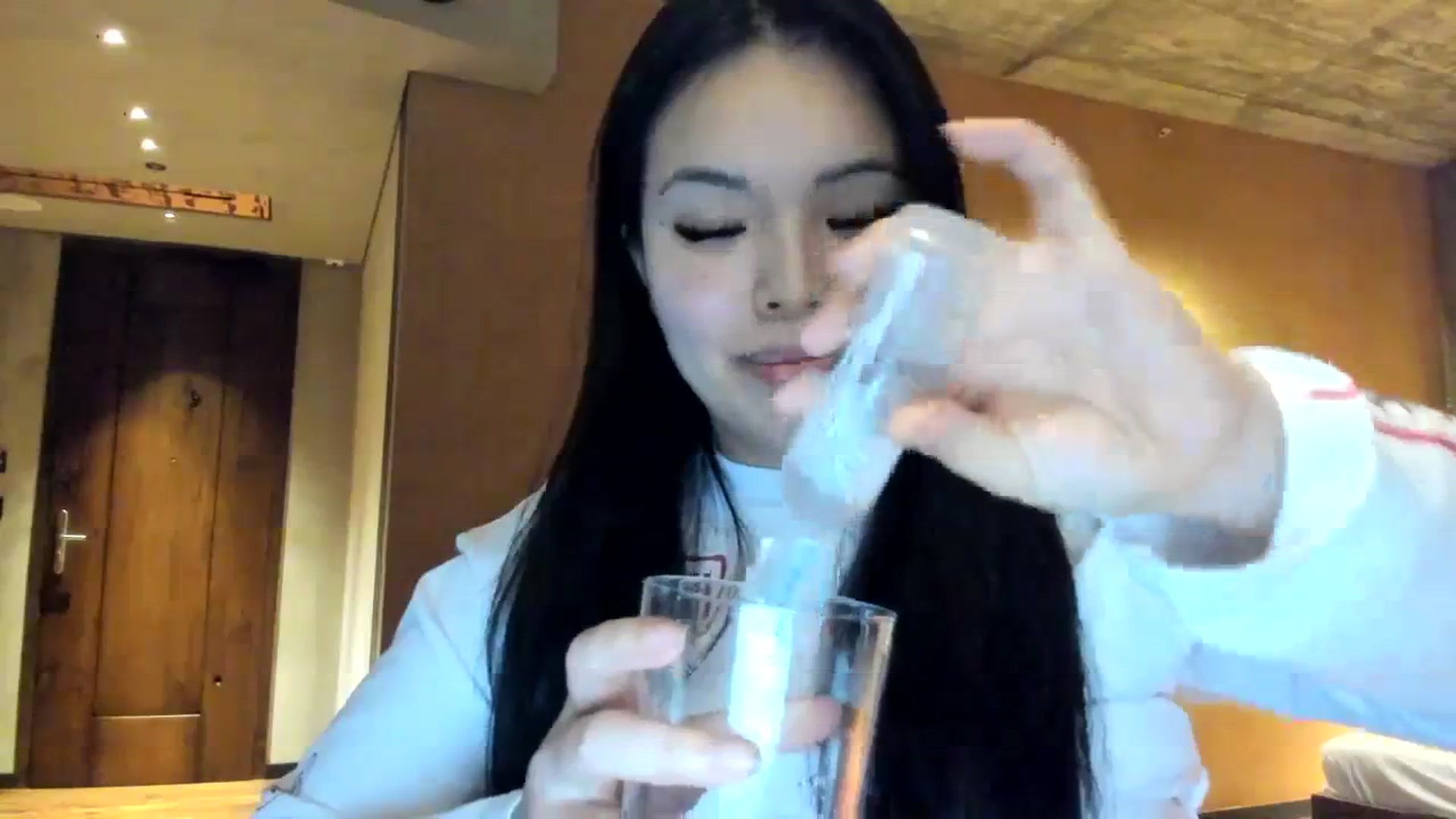 Gallery image thumbnail from DumplingHyuga's myfreecams stream on, 12/01/2023, 03:28 image 14 of 20