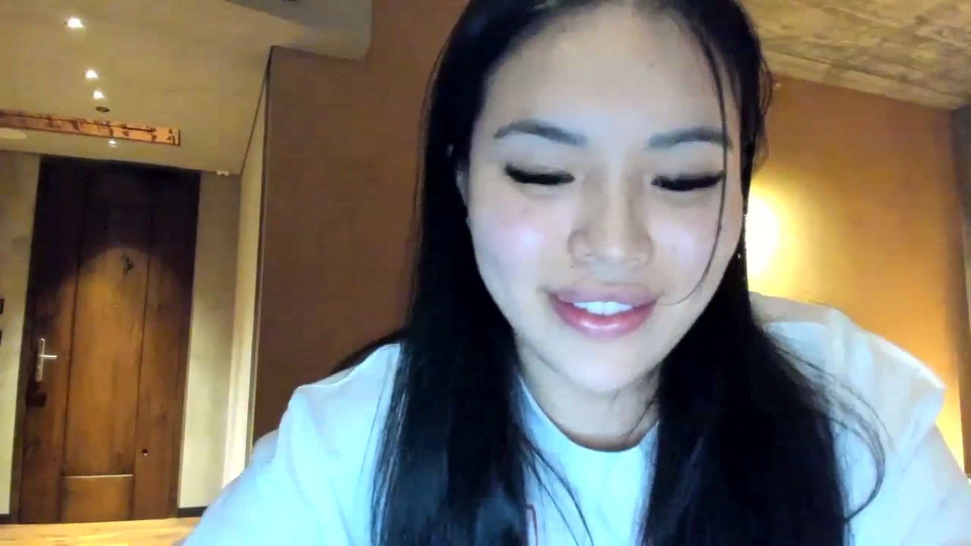 Gallery image thumbnail from DumplingHyuga's myfreecams stream on, 12/01/2023, 03:28 image 15 of 20