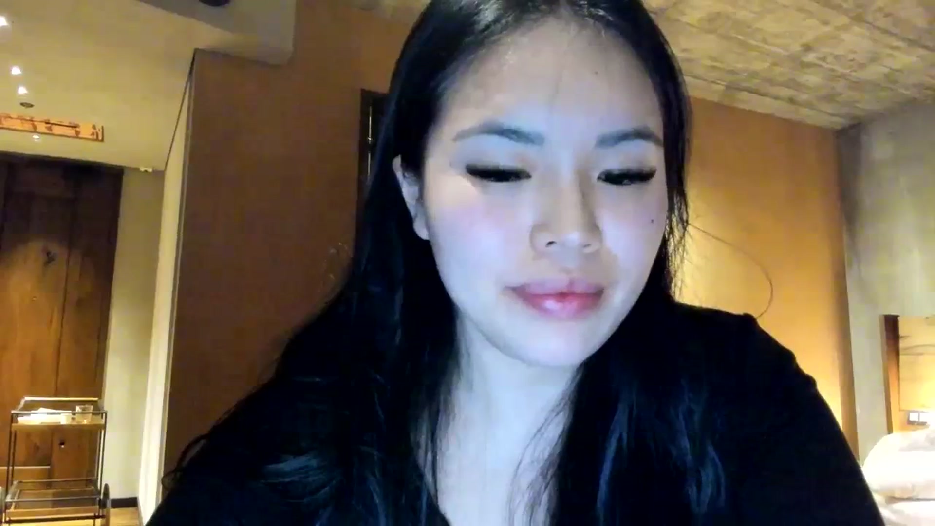 Gallery image thumbnail from DumplingHyuga's myfreecams stream on, 12/03/2023, 03:59 image 15 of 20