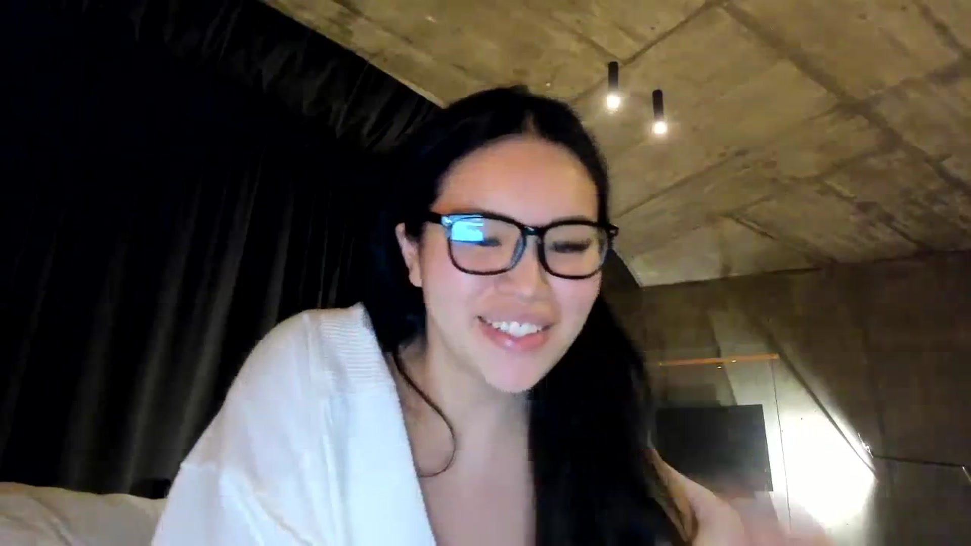 Gallery image thumbnail from DumplingHyuga's myfreecams stream on, 12/05/2023, 04:14 image 5 of 20
