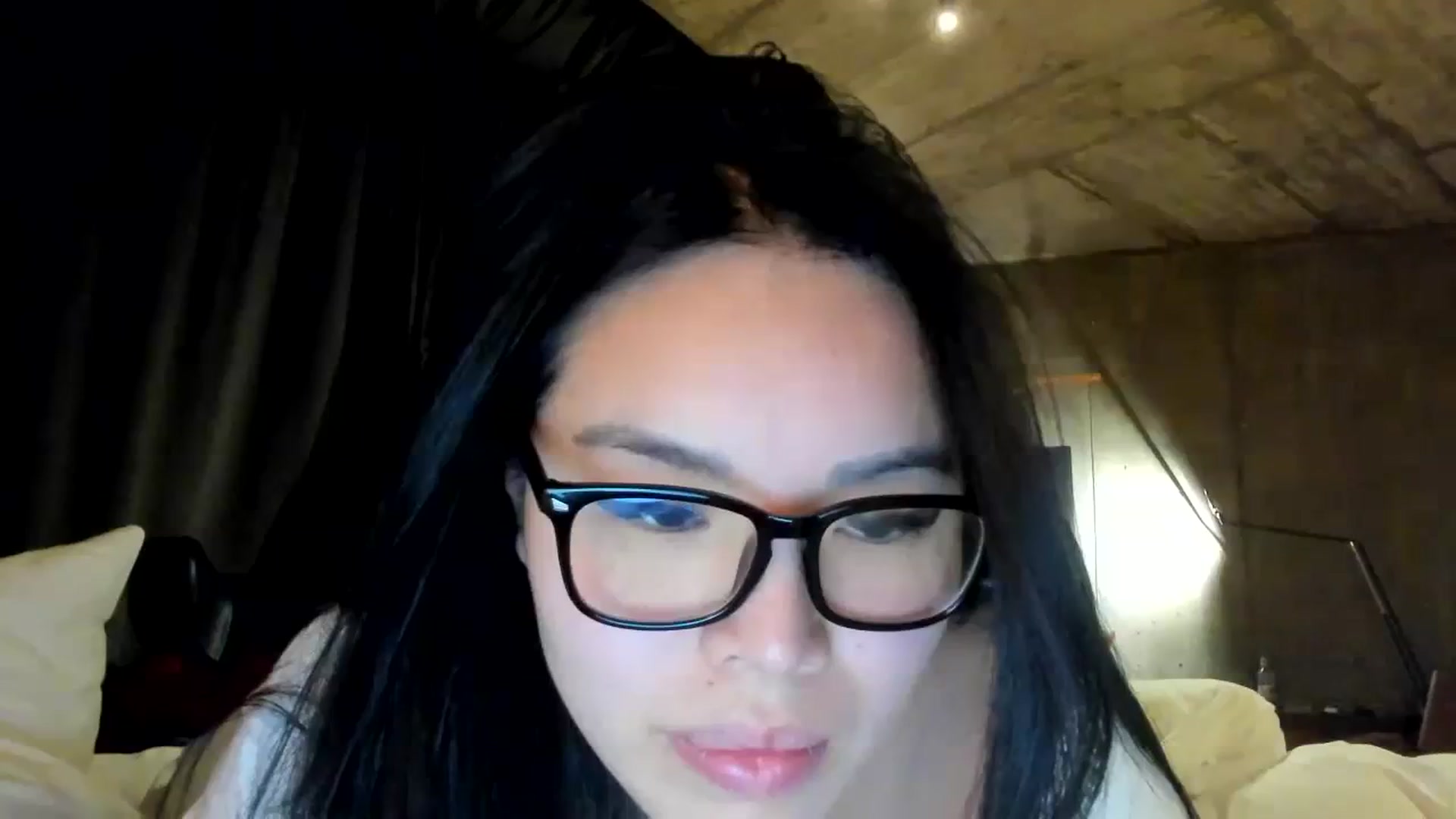 Gallery image thumbnail from DumplingHyuga's myfreecams stream on, 12/05/2023, 04:14 image 2 of 20