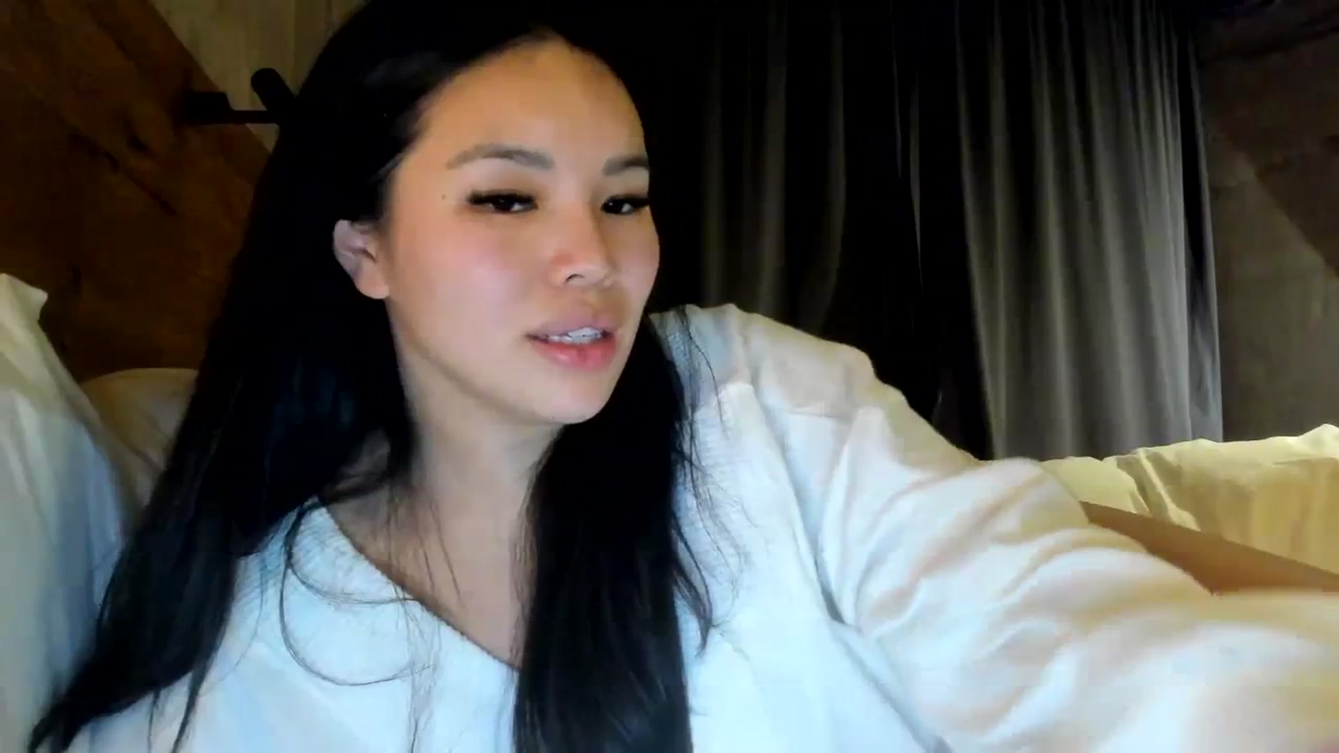 Gallery image thumbnail from DumplingHyuga's myfreecams stream on, 12/05/2023, 04:14 image 14 of 20