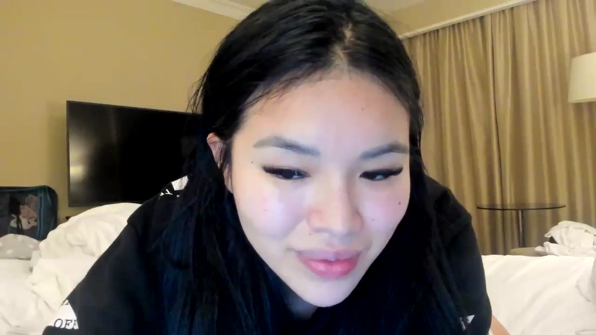 Gallery image thumbnail from DumplingHyuga's myfreecams stream on, 12/07/2023, 03:57 image 20 of 20