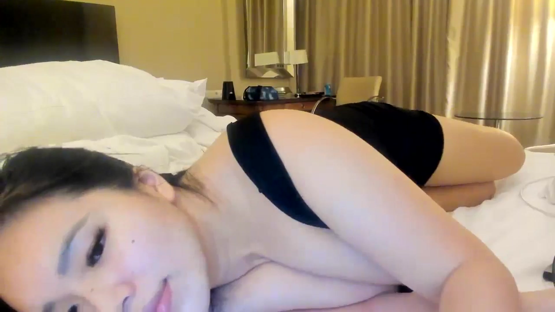 Gallery image thumbnail from DumplingHyuga's myfreecams stream on, 12/09/2023, 03:20 image 17 of 20