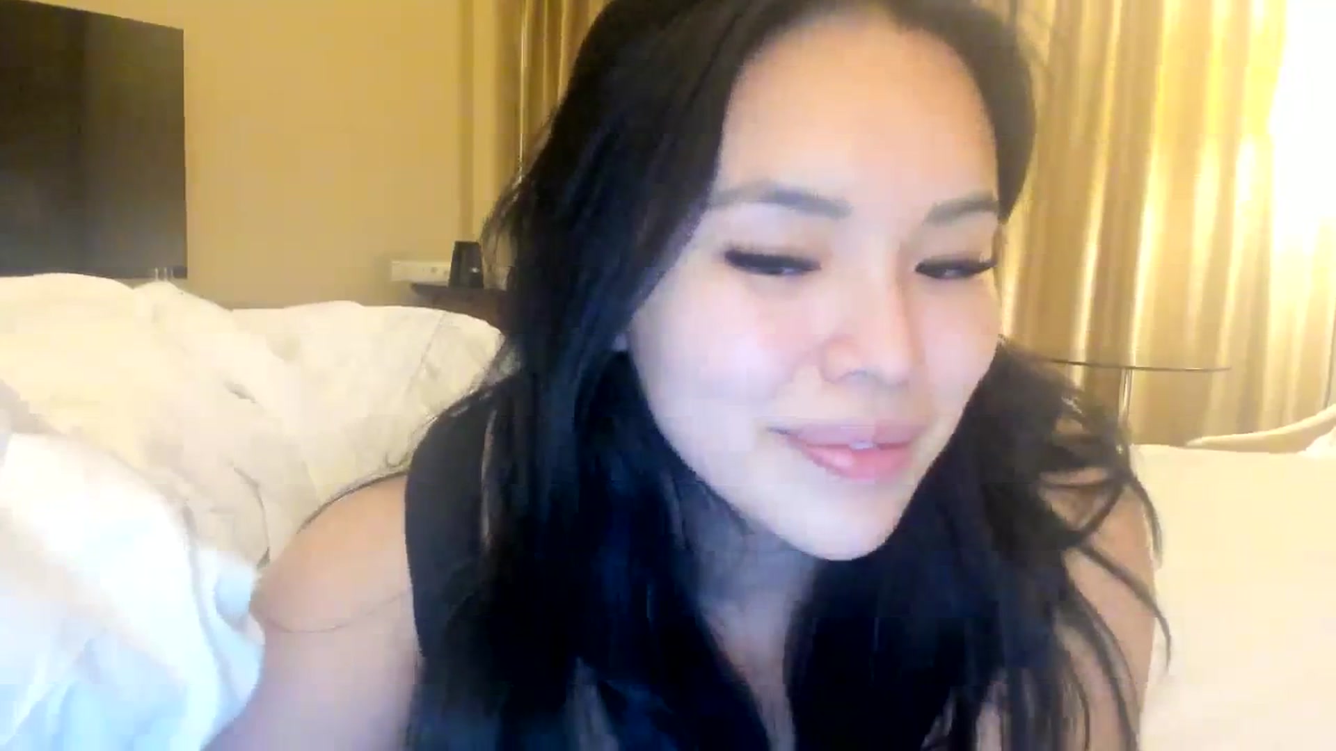 Gallery image thumbnail from DumplingHyuga's myfreecams stream on, 12/09/2023, 03:20 image 5 of 20