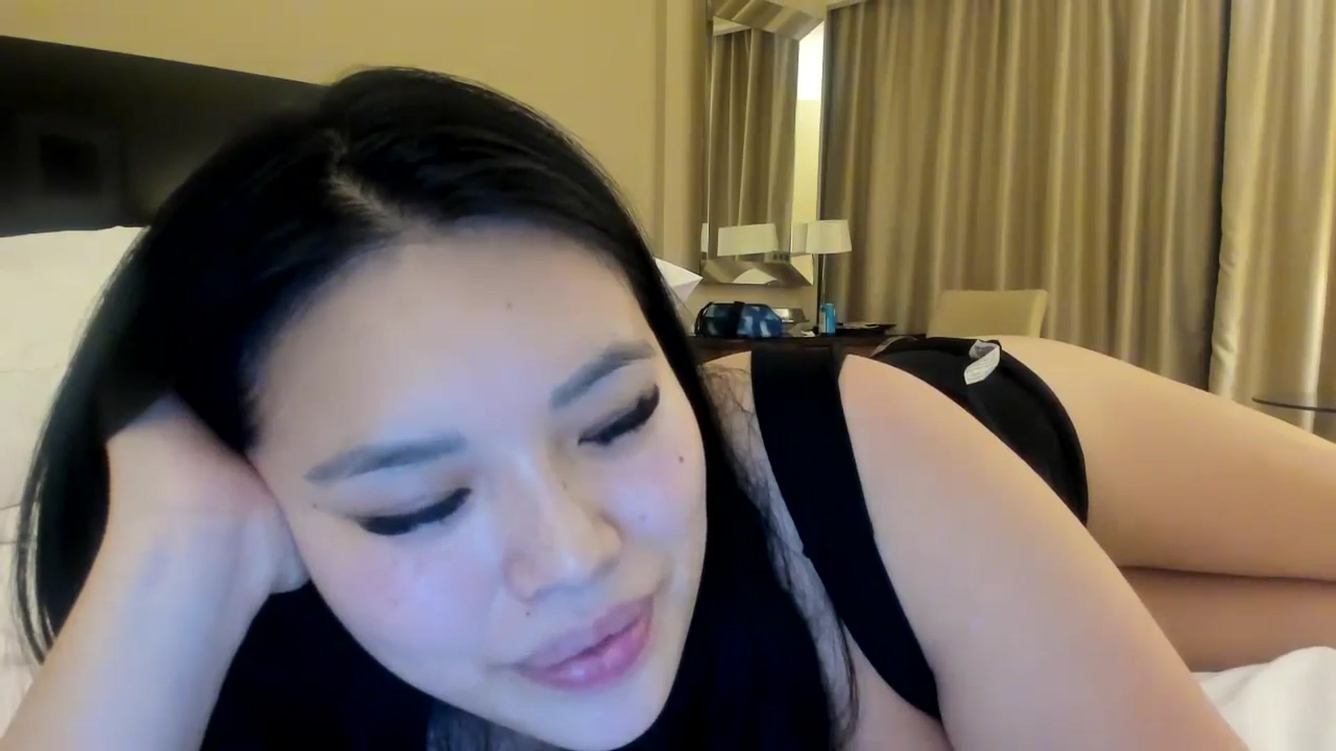 Gallery image thumbnail from DumplingHyuga's myfreecams stream on, 12/09/2023, 04:12 image 8 of 20