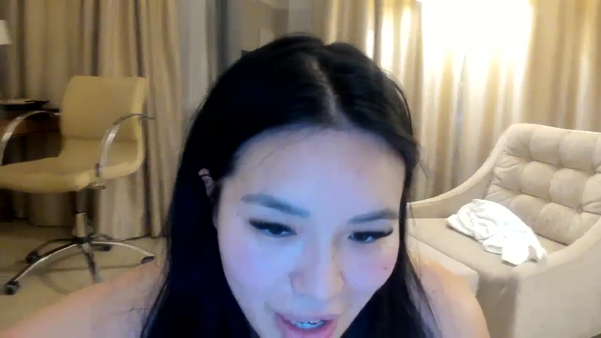 Gallery image thumbnail from DumplingHyuga's myfreecams stream on, 12/09/2023, 05:52 image 5 of 20