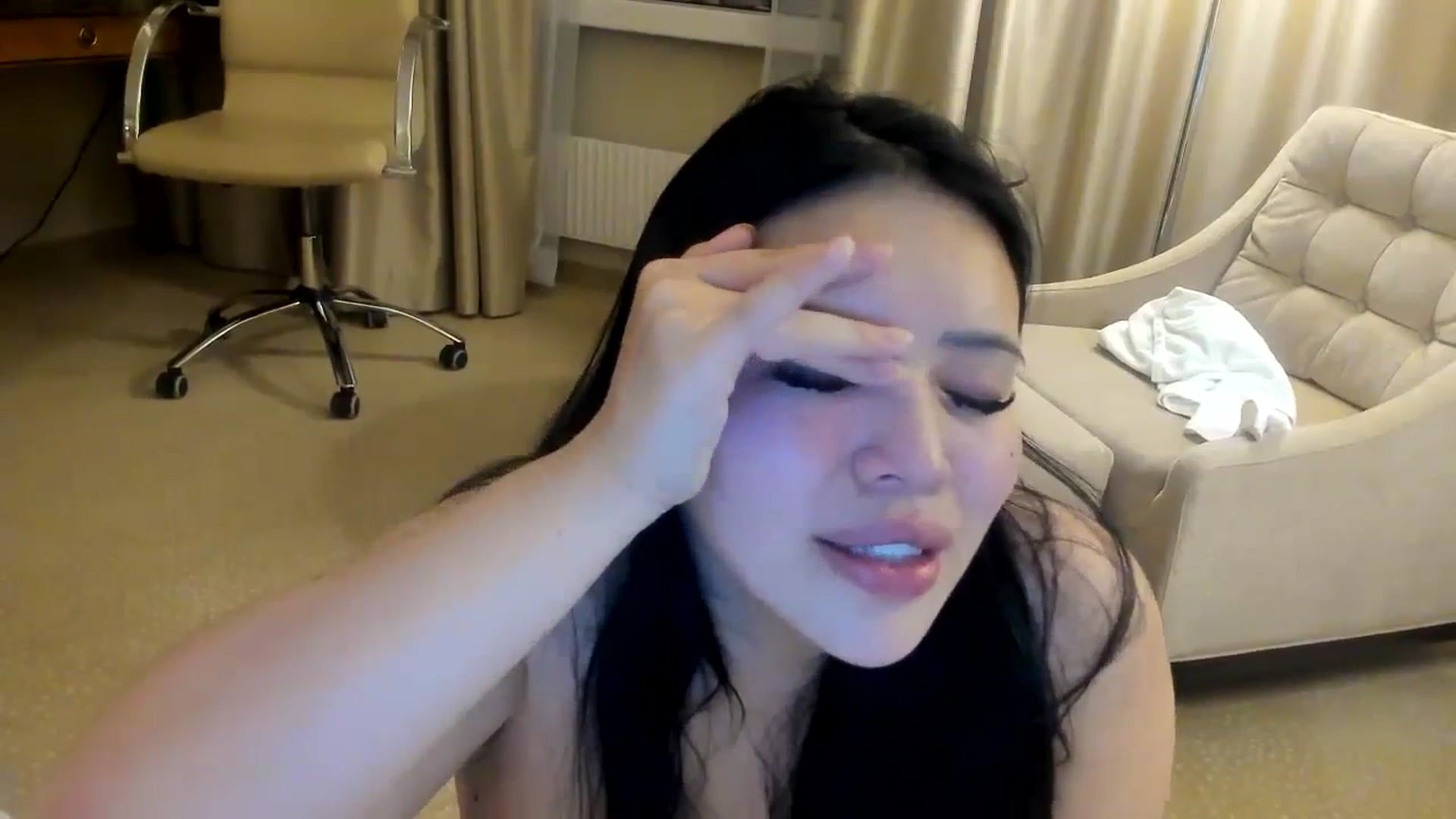 Gallery image thumbnail from DumplingHyuga's myfreecams stream on, 12/09/2023, 05:52 image 12 of 20