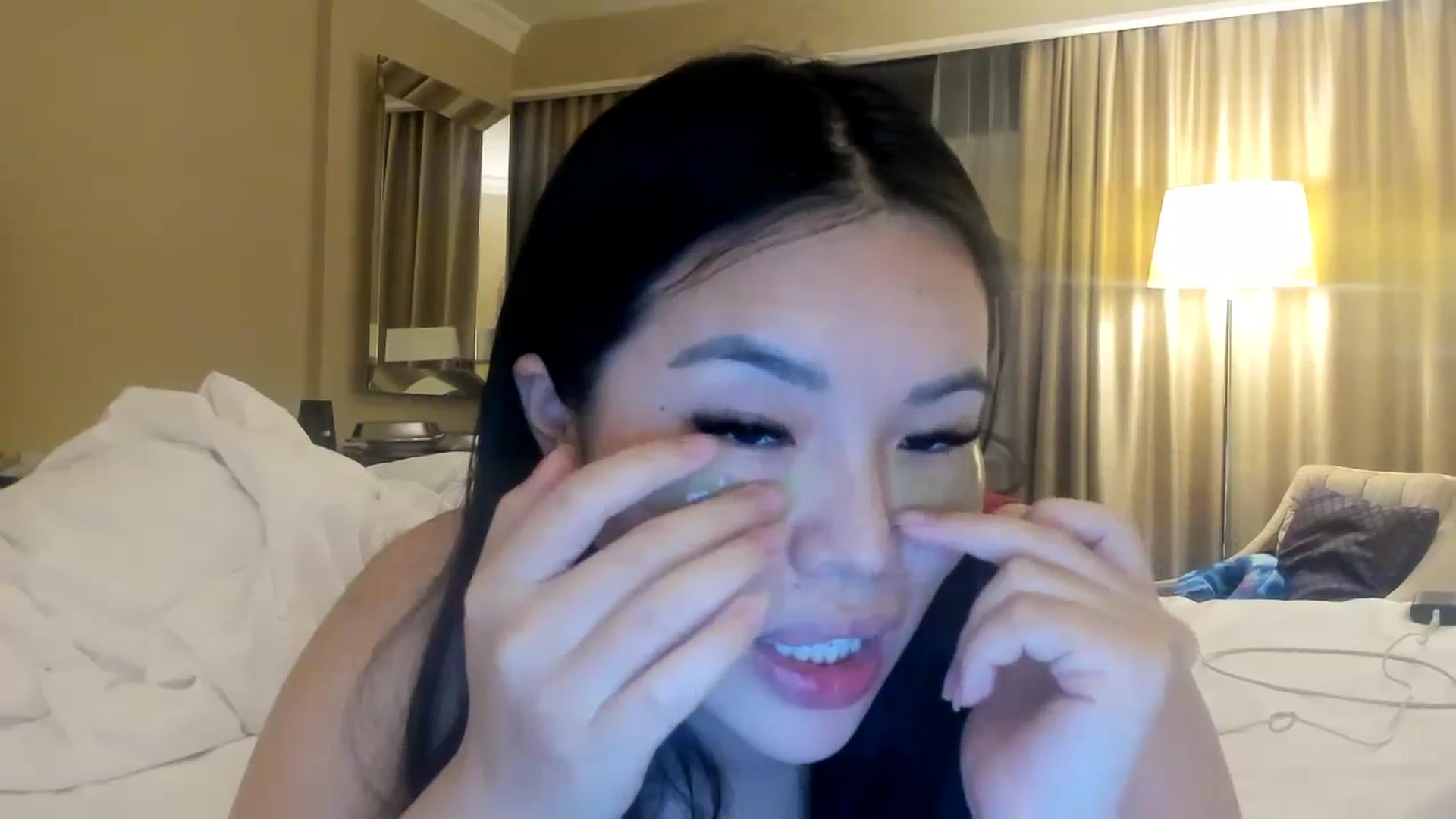 Gallery image thumbnail from DumplingHyuga's myfreecams stream on, 12/11/2023, 03:41 image 13 of 20