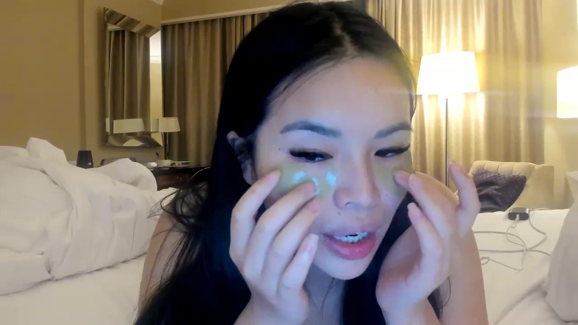 Gallery image thumbnail from DumplingHyuga's myfreecams stream on, 12/11/2023, 03:41 image 5 of 20