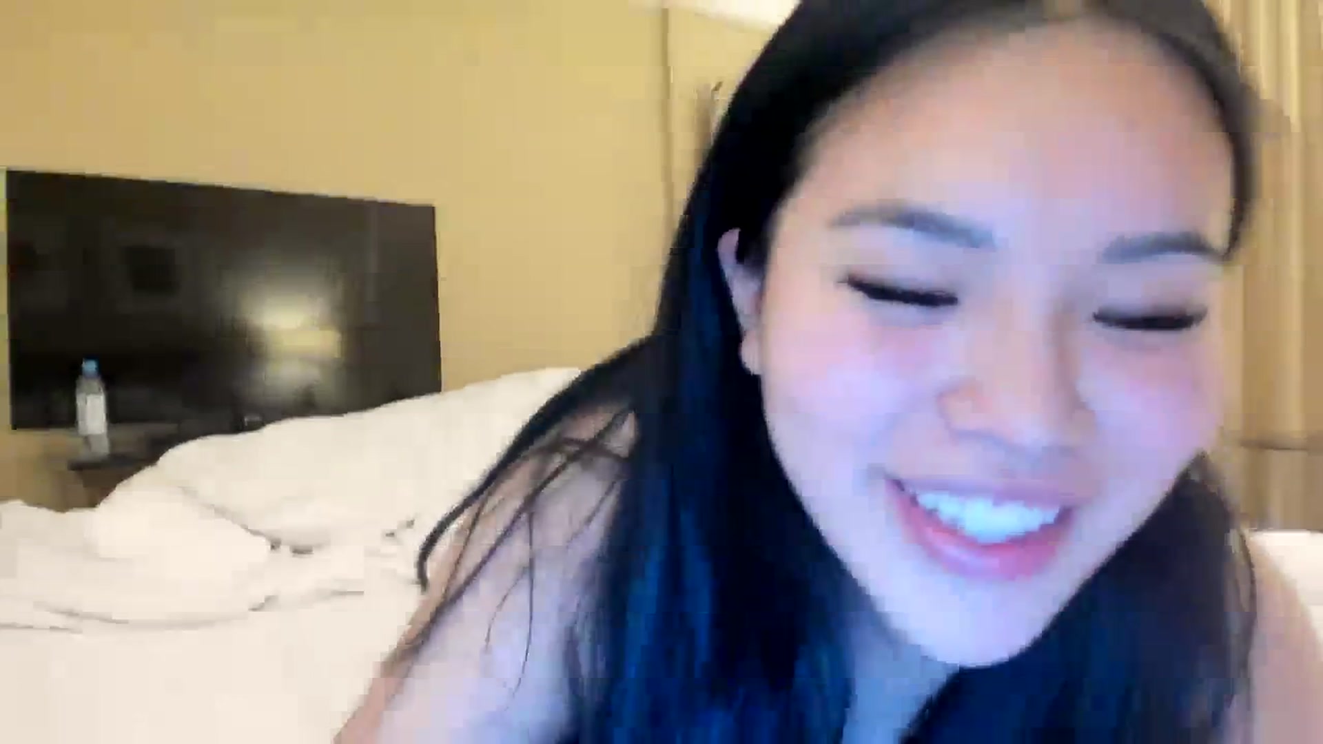 Gallery image thumbnail from DumplingHyuga's myfreecams stream on, 12/13/2023, 03:12 image 16 of 20