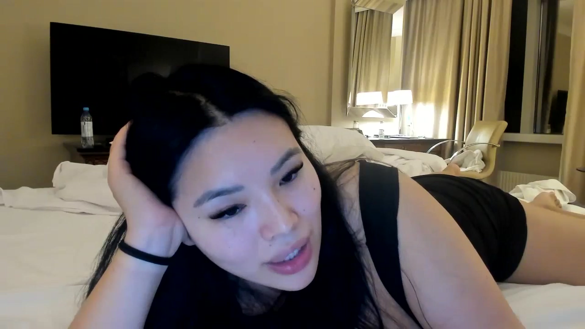 Gallery image thumbnail from DumplingHyuga's myfreecams stream on, 12/13/2023, 03:12 image 5 of 20