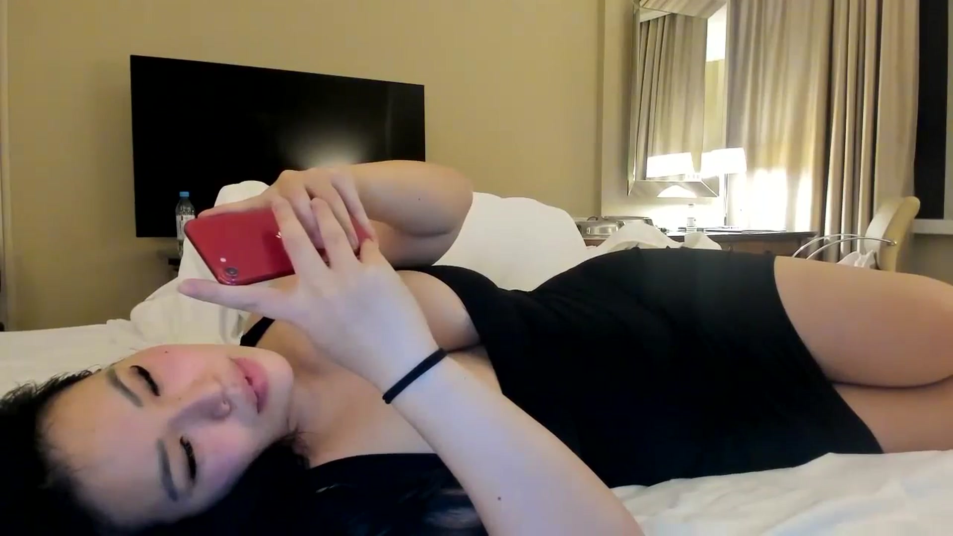 Gallery image thumbnail from DumplingHyuga's myfreecams stream on, 12/13/2023, 03:43 image 15 of 20