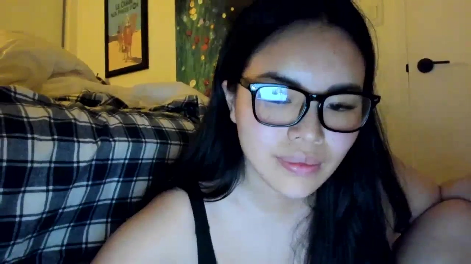 Gallery image thumbnail from DumplingHyuga's myfreecams stream on, 02/09/2024, 05:18 image 5 of 20