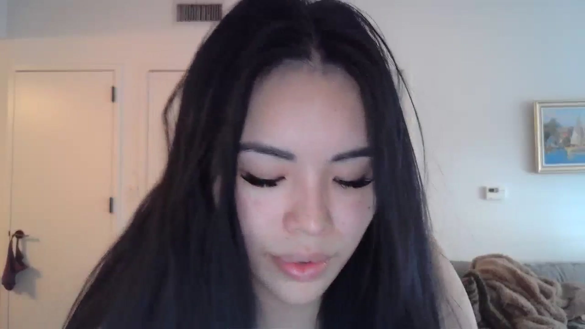 Gallery image thumbnail from DumplingHyuga's myfreecams stream on, 03/25/2024, 18:17 image 6 of 20