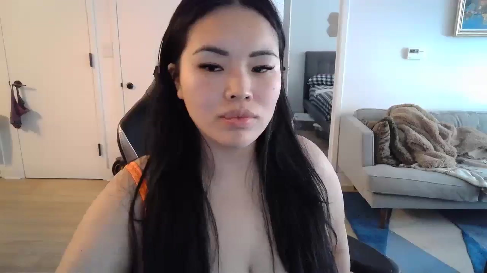 Gallery image thumbnail from DumplingHyuga's myfreecams stream on, 03/25/2024, 18:17 image 7 of 20