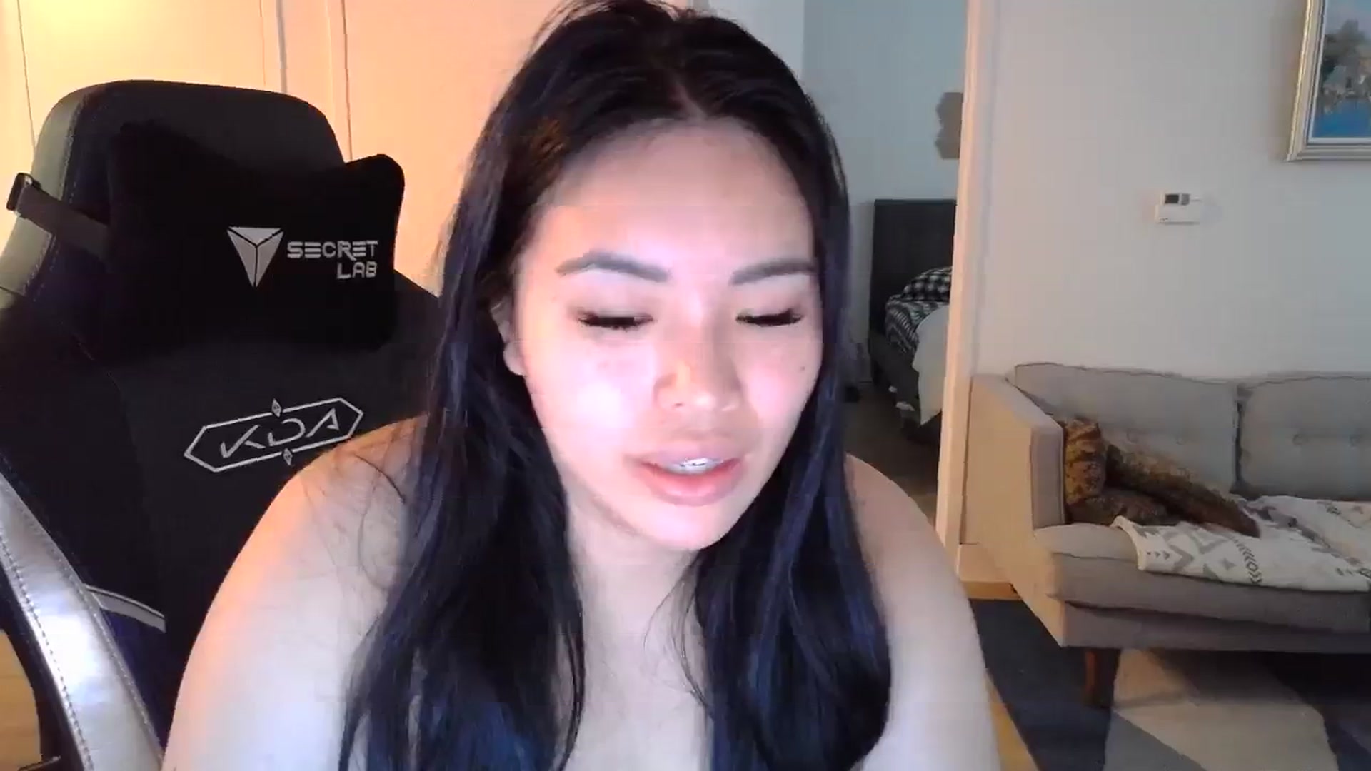 Gallery image thumbnail from DumplingHyuga's myfreecams stream on, 03/27/2024, 21:12 image 18 of 20