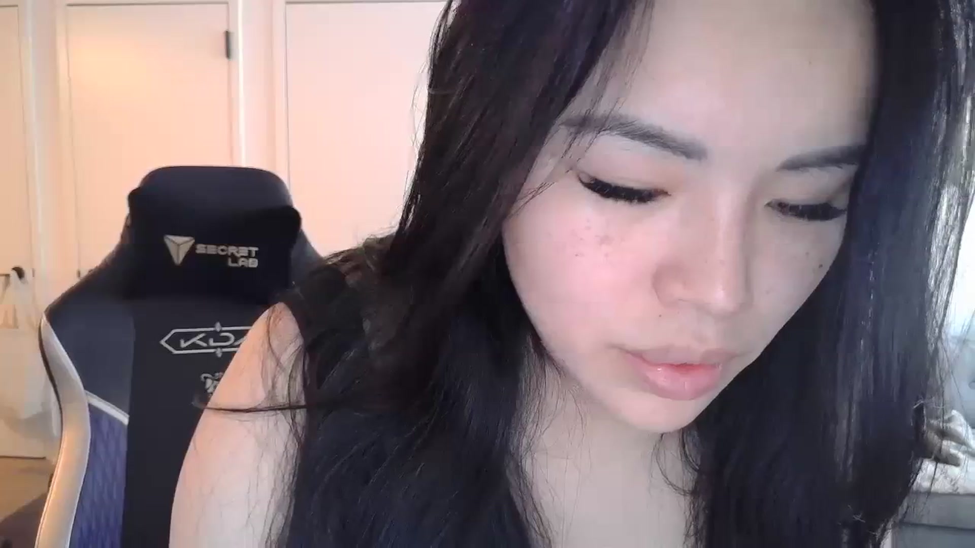 Gallery image thumbnail from DumplingHyuga's myfreecams stream on, 03/29/2024, 16:10 image 19 of 20