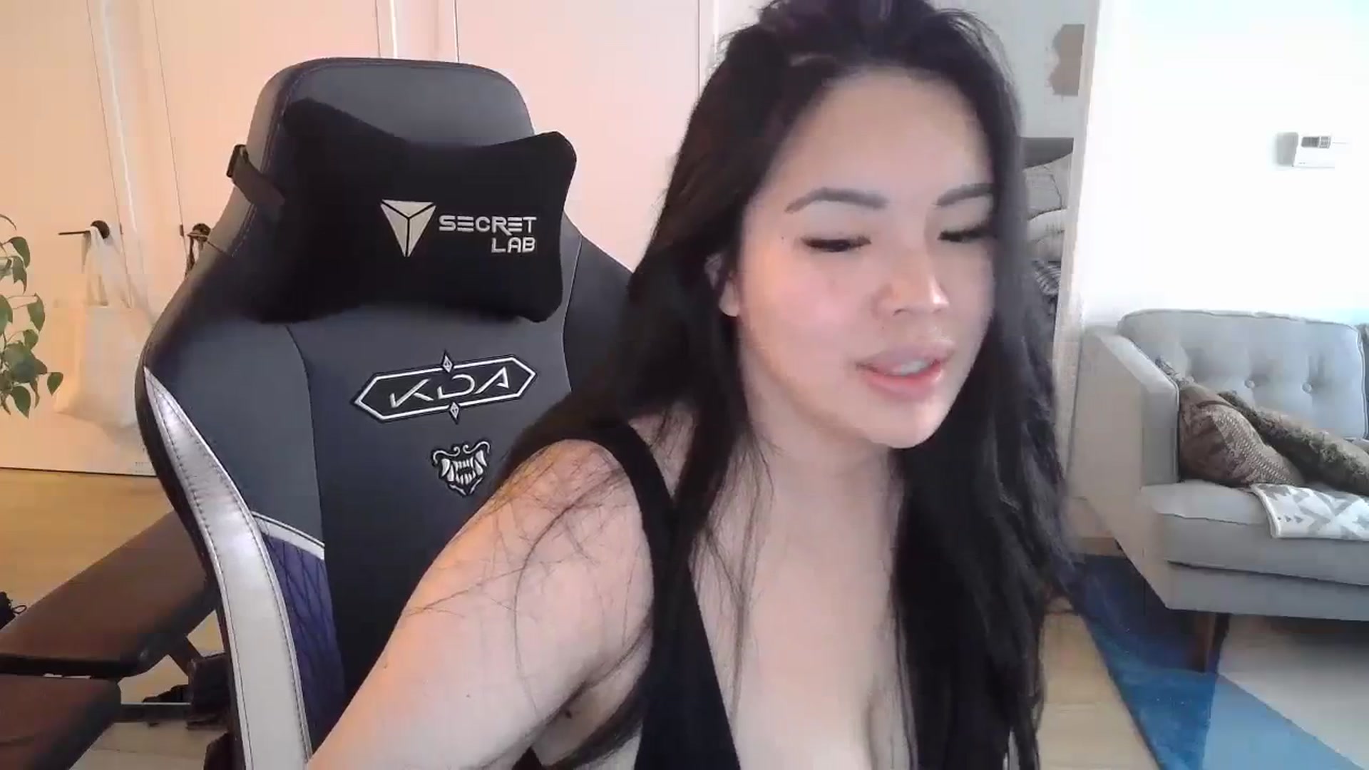Gallery image thumbnail from DumplingHyuga's myfreecams stream on, 03/29/2024, 19:15 image 2 of 20