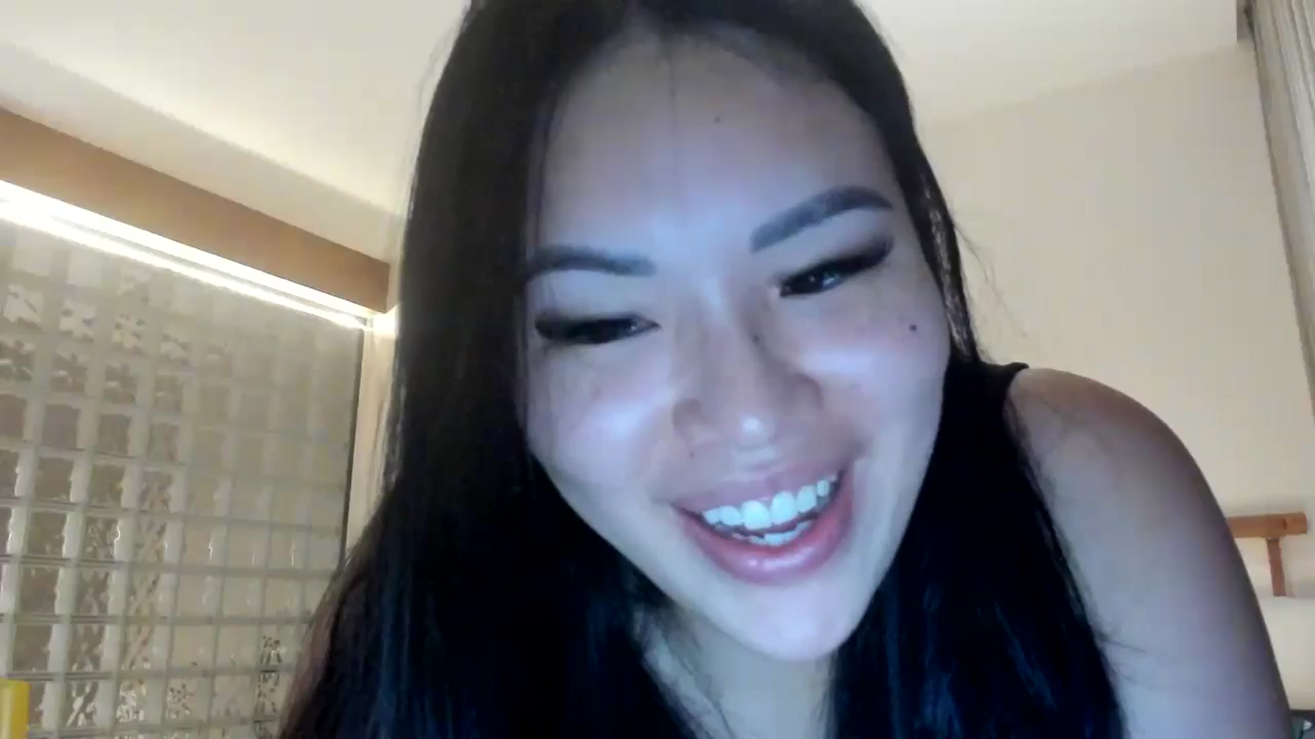 Gallery image thumbnail from DumplingHyuga's myfreecams stream on, 04/21/2024, 03:14 image 1 of 20