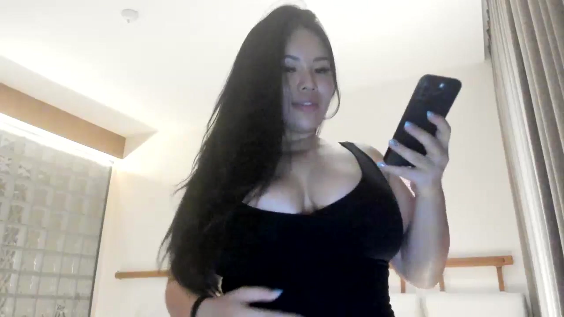 Gallery image thumbnail from DumplingHyuga's myfreecams stream on, 04/21/2024, 03:14 image 13 of 20