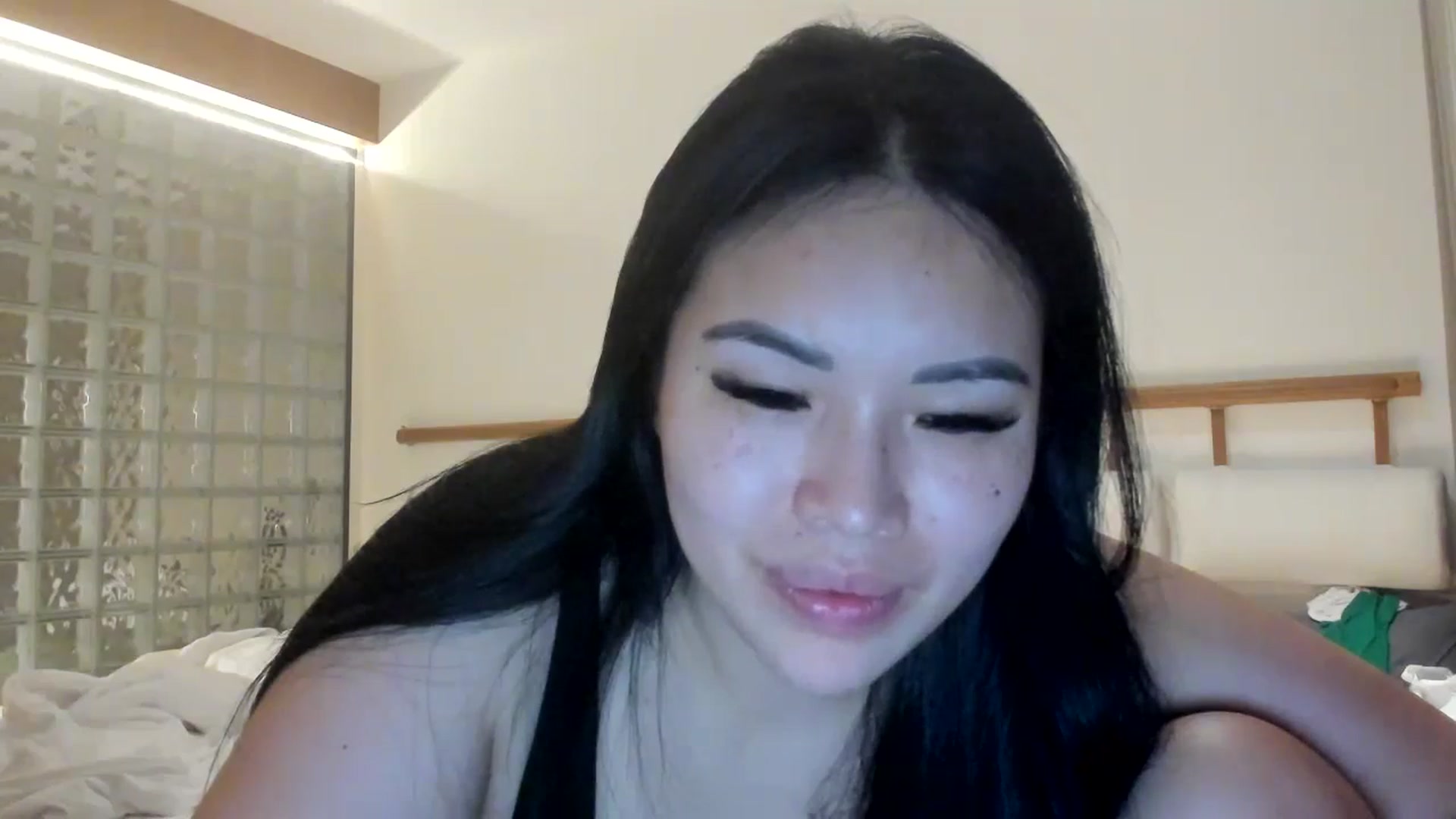 Gallery image thumbnail from DumplingHyuga's myfreecams stream on, 04/21/2024, 03:14 image 12 of 20