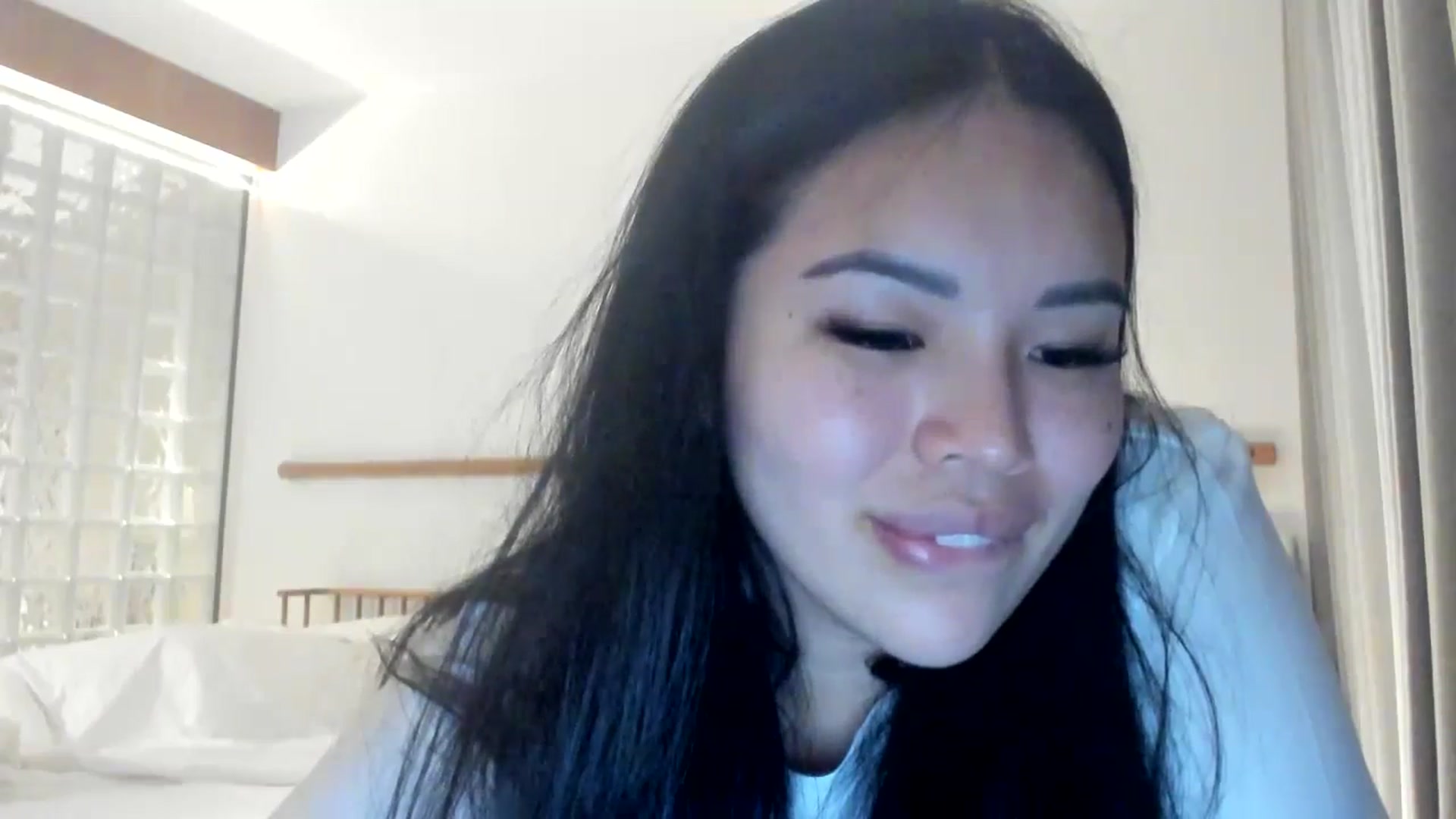 Gallery image thumbnail from DumplingHyuga's myfreecams stream on, 04/25/2024, 07:09 image 16 of 20