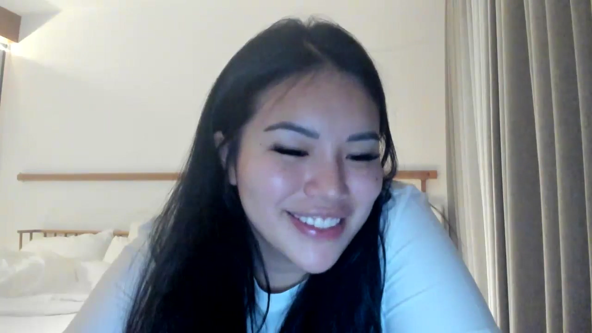 Gallery image thumbnail from DumplingHyuga's myfreecams stream on, 04/25/2024, 07:09 image 10 of 20