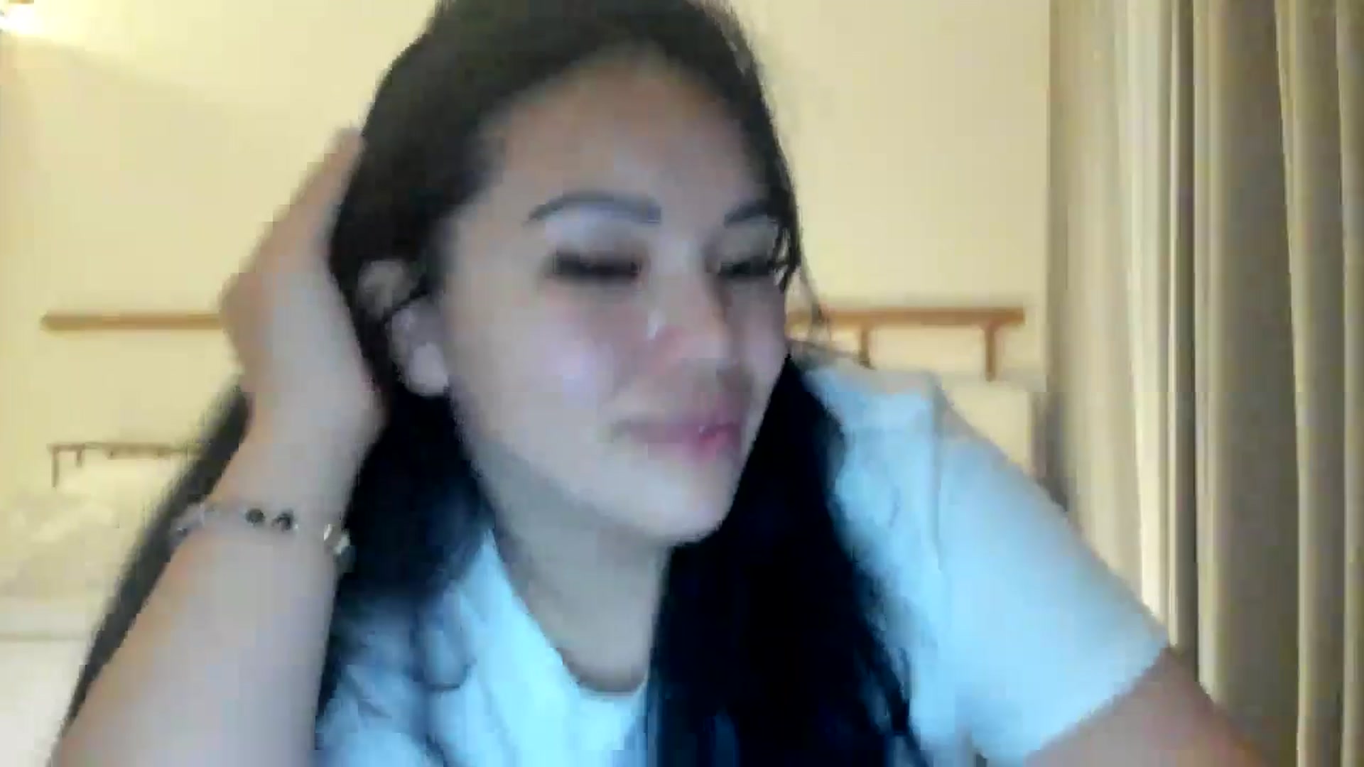 Gallery image thumbnail from DumplingHyuga's myfreecams stream on, 04/25/2024, 07:09 image 7 of 20
