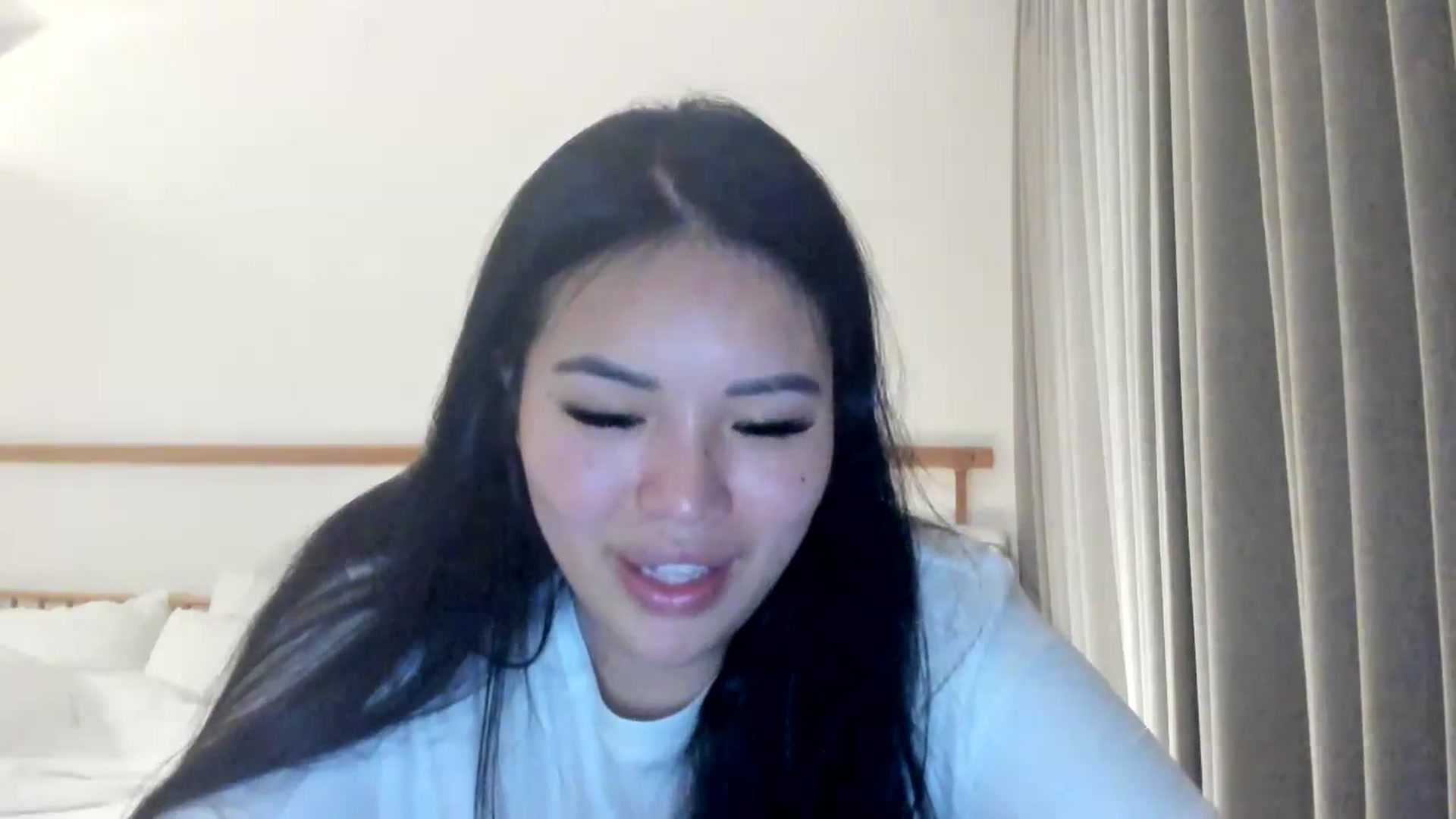 Gallery image thumbnail from DumplingHyuga's myfreecams stream on, 04/25/2024, 07:09 image 9 of 20