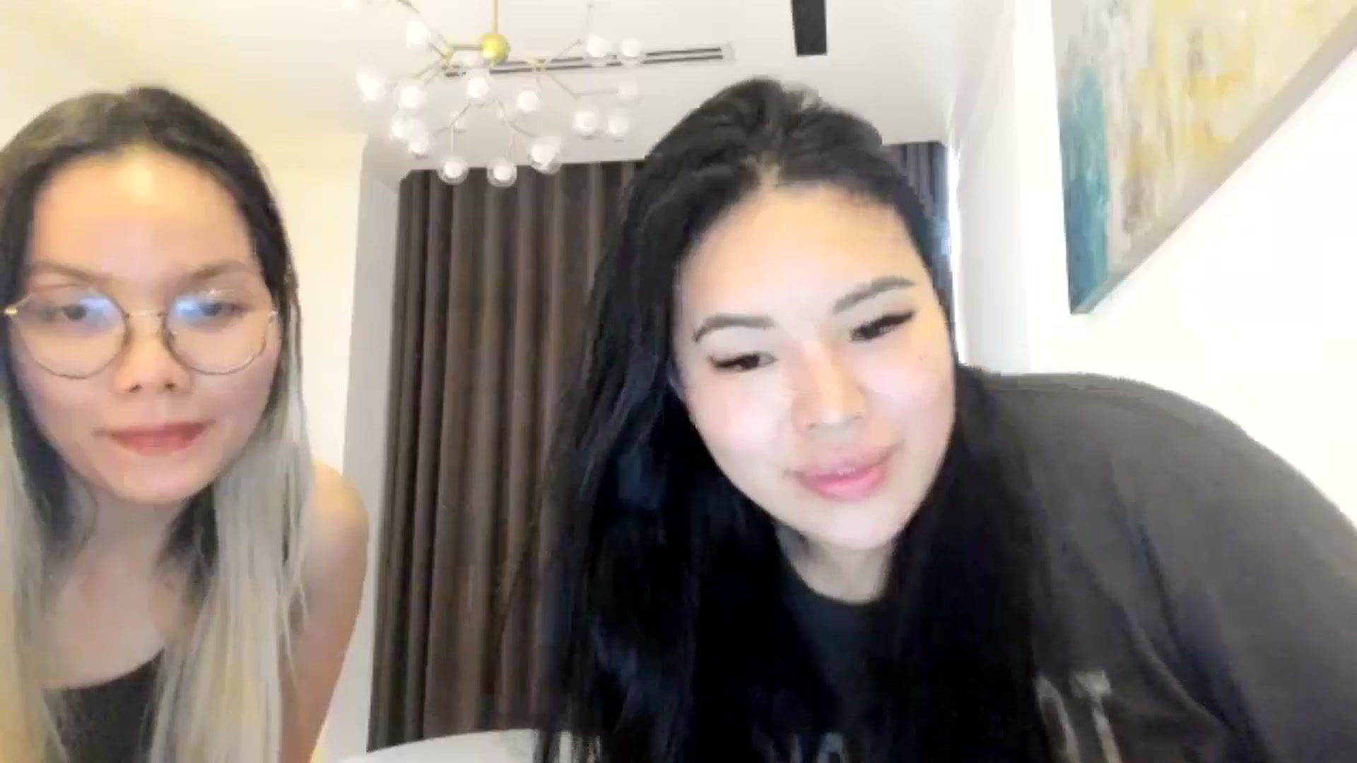 Gallery image thumbnail from DumplingHyuga's myfreecams stream on, 05/03/2024, 07:36 image 17 of 20