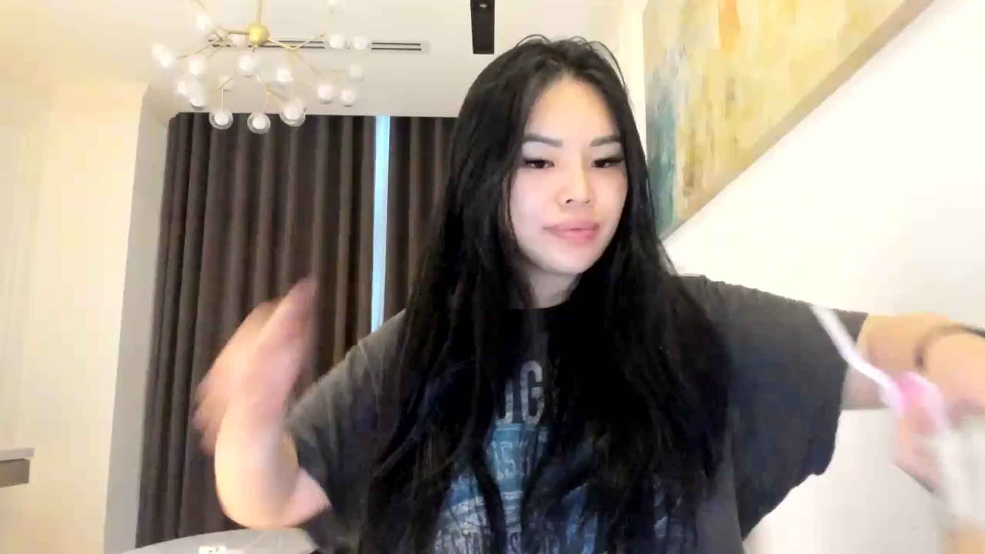 Gallery image thumbnail from DumplingHyuga's myfreecams stream on, 05/03/2024, 07:36 image 1 of 20